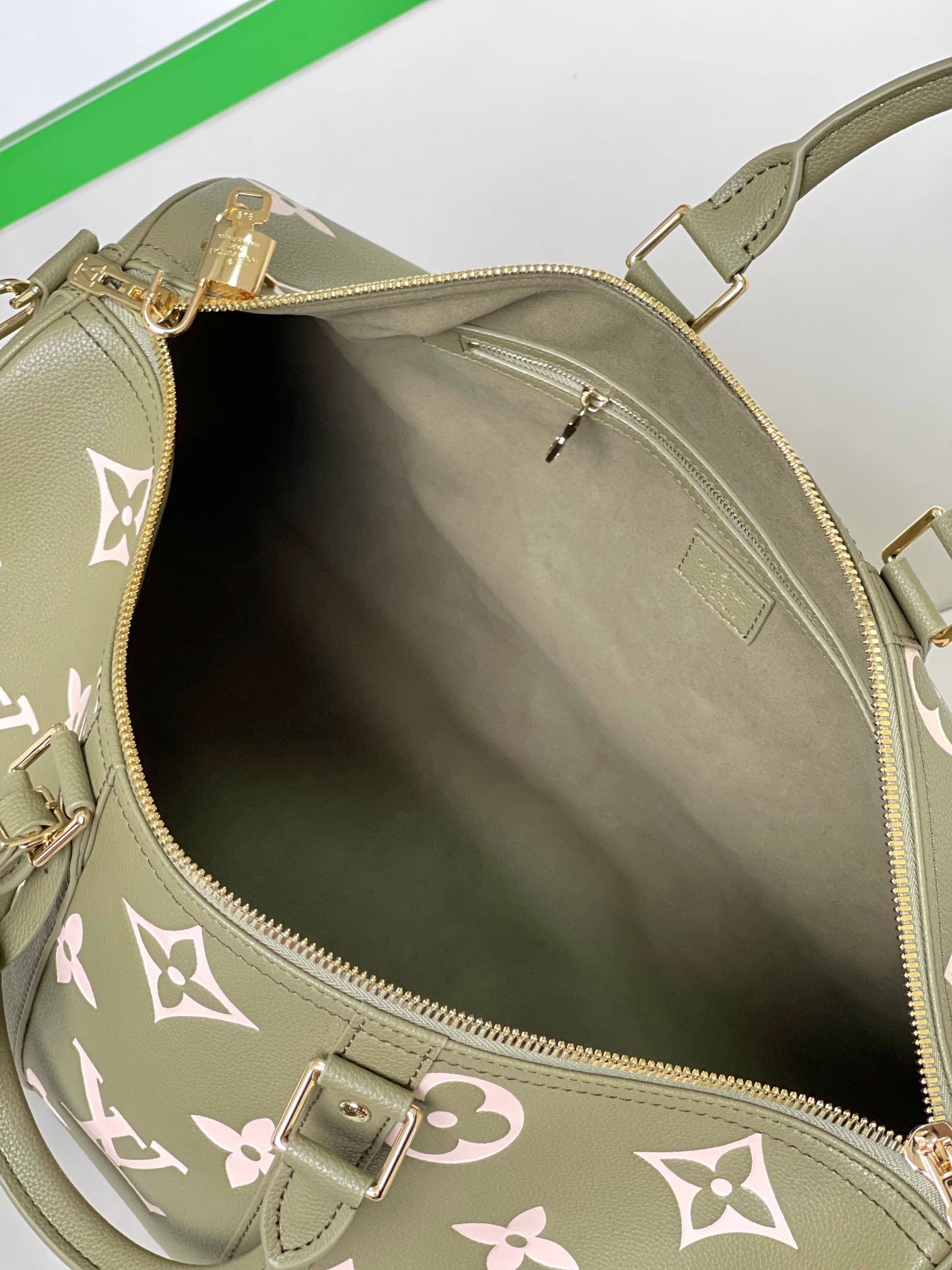 Louis Vuitton Luxury Handbag Collection 9