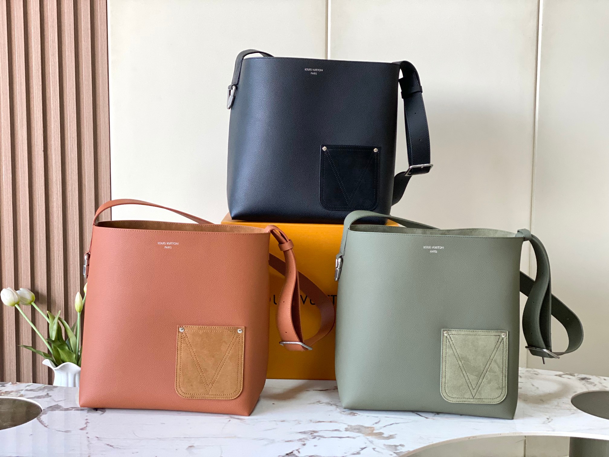 Handbag M26745 10538