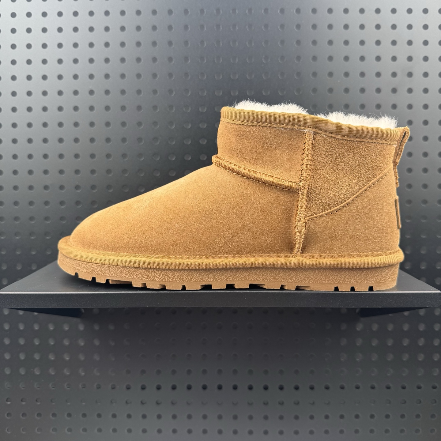 UGG CLASSIC ULTRA MINI栗色 货号:1116109-CHE (24)