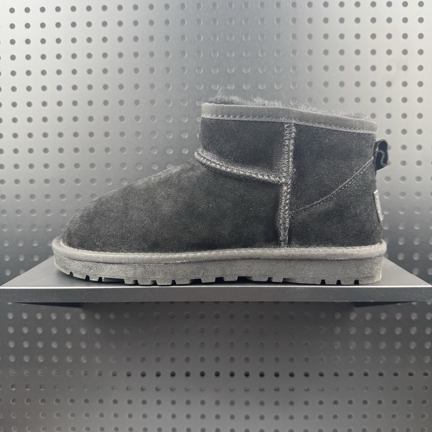 UGG CLASSIC ULTRA MINI栗色 货号:1116109-CHE (24)