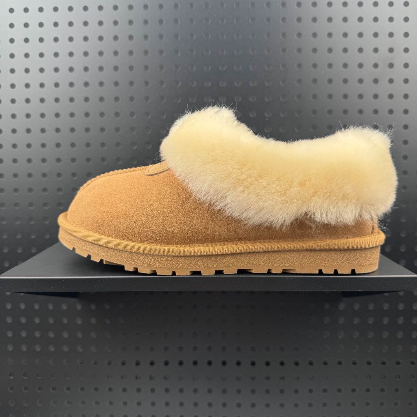 UGG 羊皮 保暖 舒适一脚蹬包头 及踝 雪地靴 女款 栗色 货号:1134810-CHE (24)