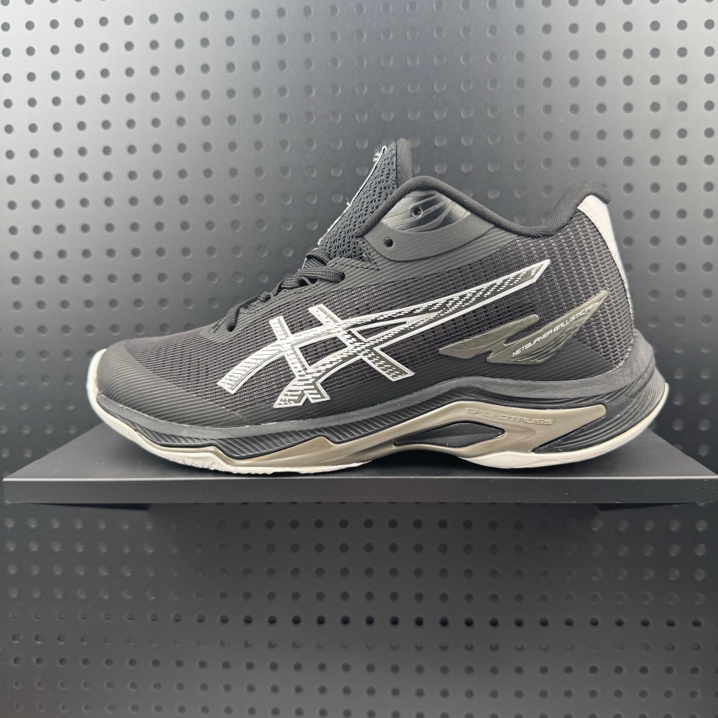 ASICS NETBURNER BALLISTIC FF 4 百搭舒适 支撑 训练鞋 货号:1051A090-001 带半码(24)