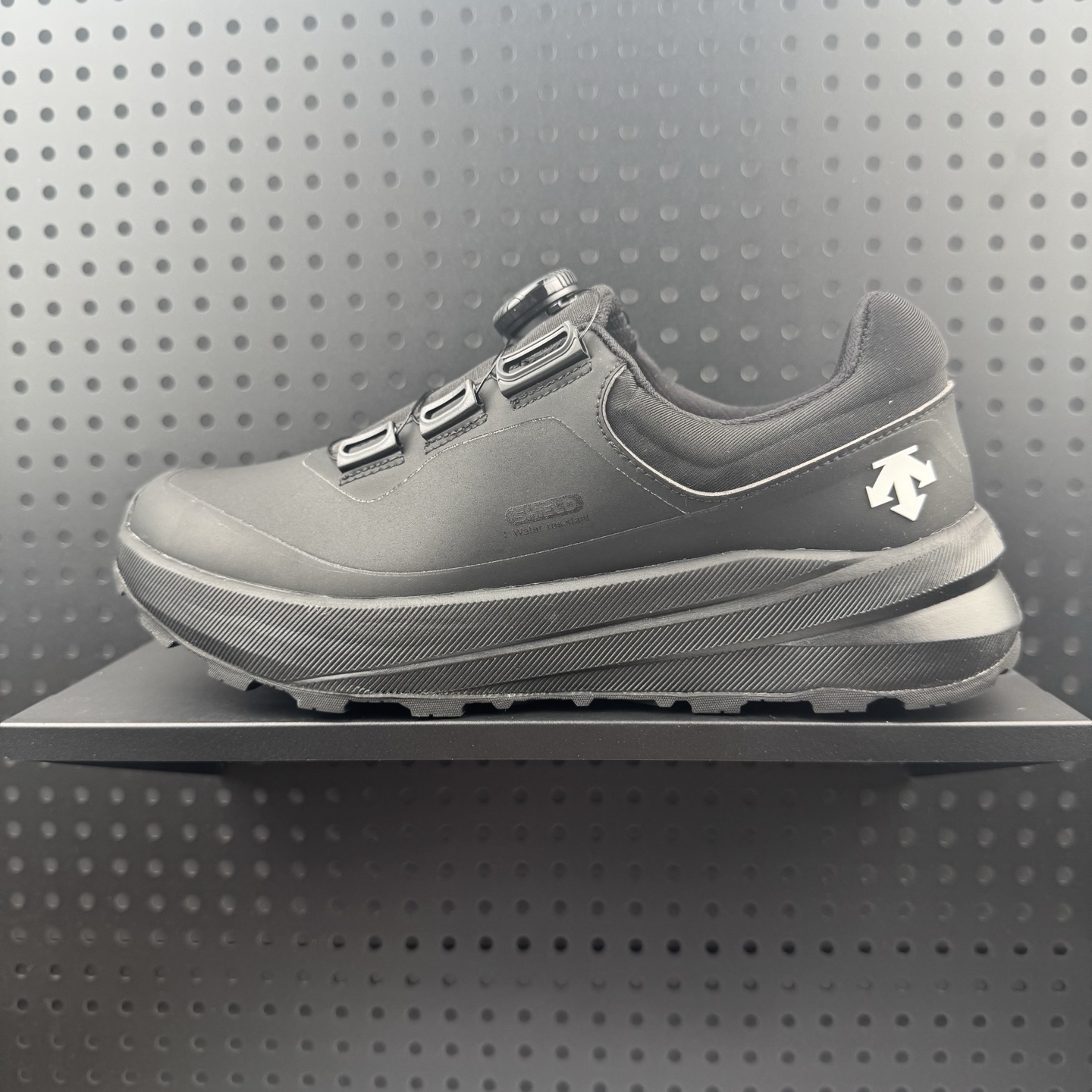 💰180 ✅迪桑特DESCENTE DUALIS都市通勤 时尚 耐磨 低帮 生活休闲鞋 男款 货号:D4431LSN19 尺码:39-45含半码(24)