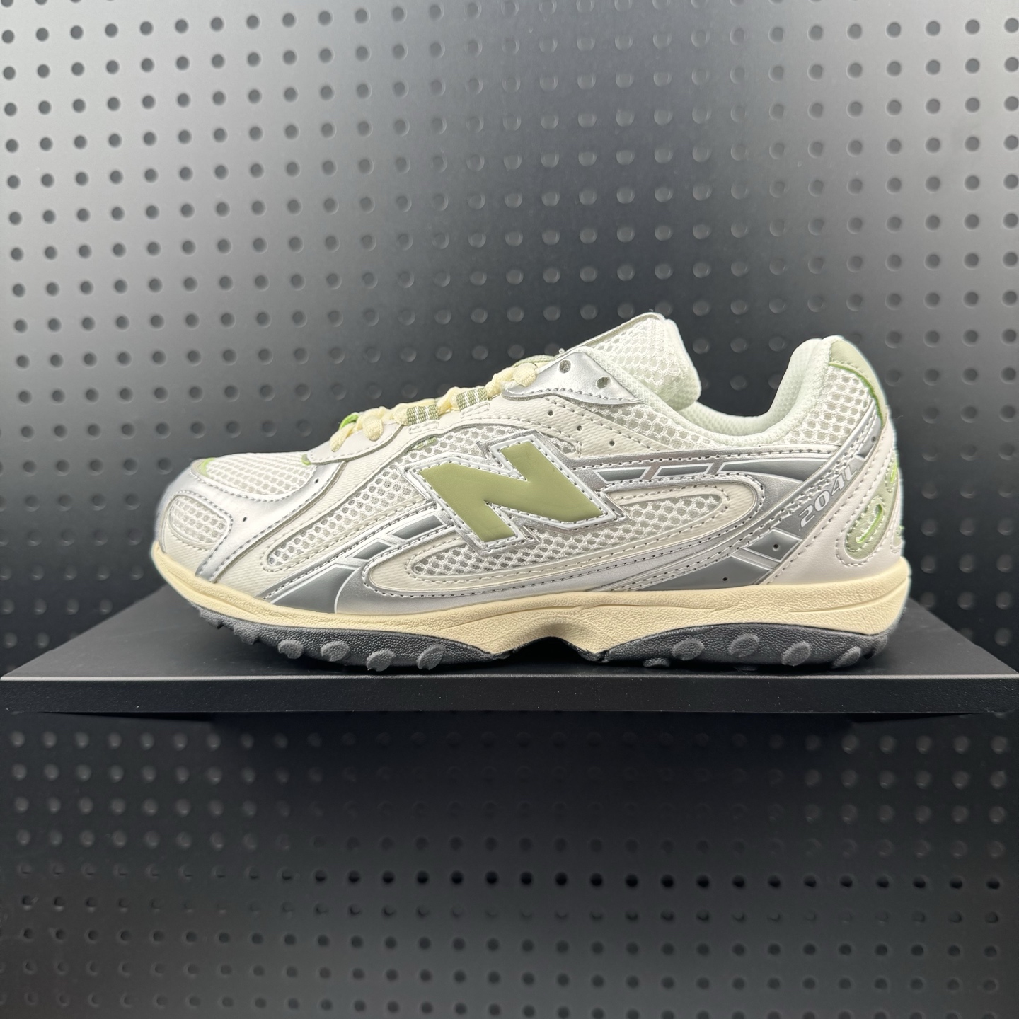 New Balance 204L系列 新百伦减震耐磨轻便 低帮生活休闲鞋 货号: U204LSWB 带半码(26)