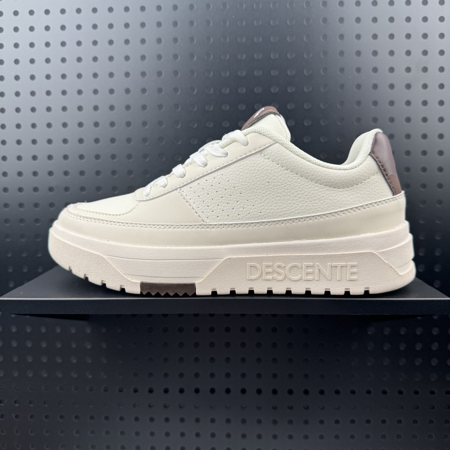 💰150 ✅迪桑特DESCENTE Dualis DE Board运动舒适 低帮 生活休闲鞋 巧克力色 货号:D5431DSN77 尺码:36-45(24)