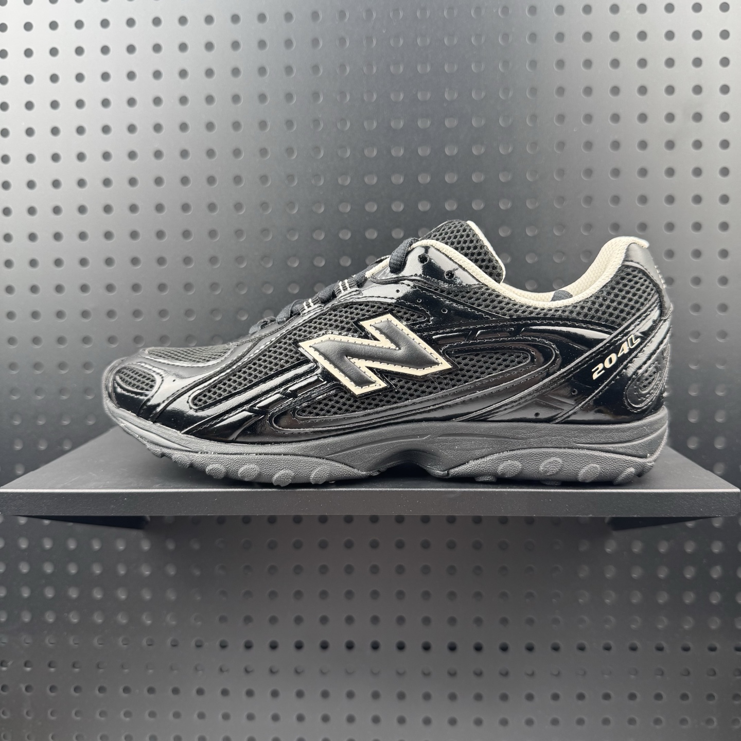 New Balance 204L系列 新百伦 薄底鞋 薄底皮质鞋带德训系 减震耐磨包裹性支撑轻便 低帮 生活休闲鞋 货号:U204LMRA (08)