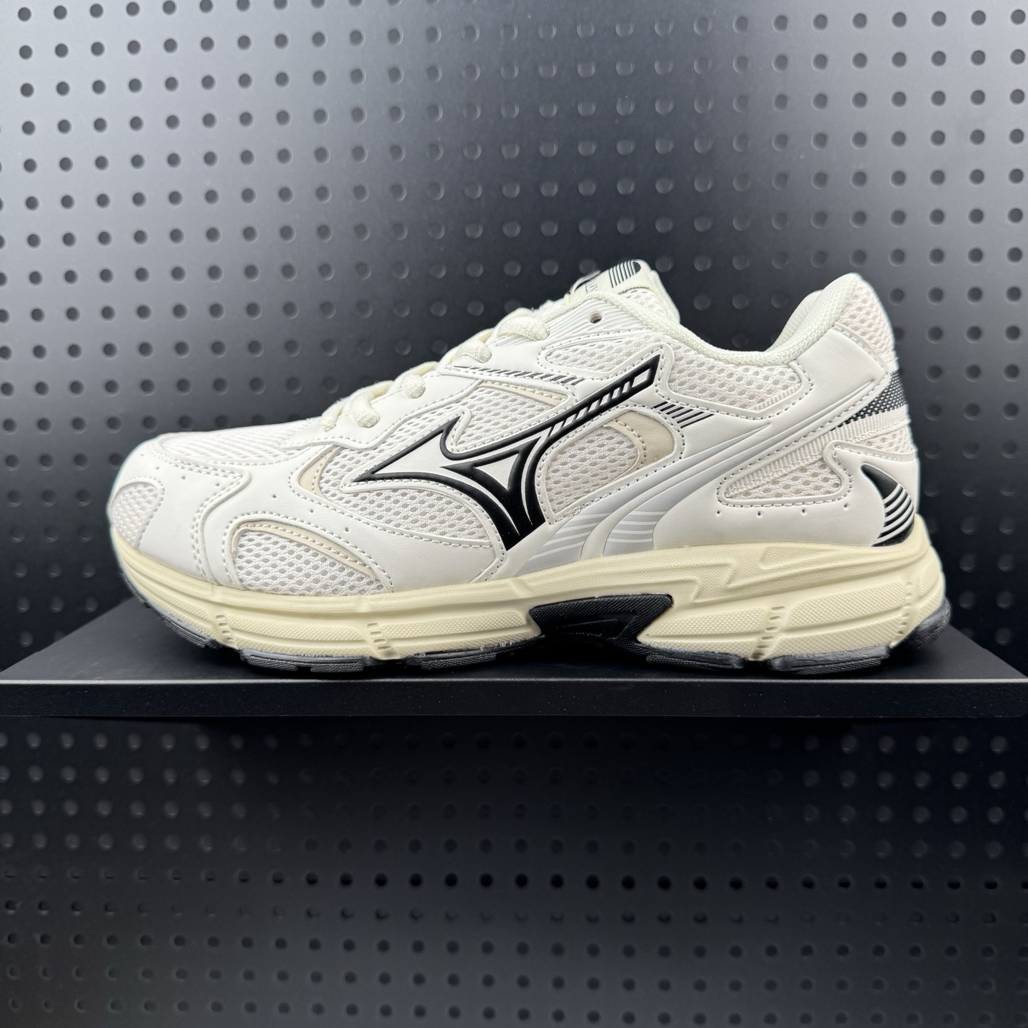 💰110 ✅Mizuno Speed 2K 复古厚底 织物合成革防滑耐磨透气 低帮跑步鞋 男女同款 棉白色 货号:D1GH222911 尺码:36-45半码(26)