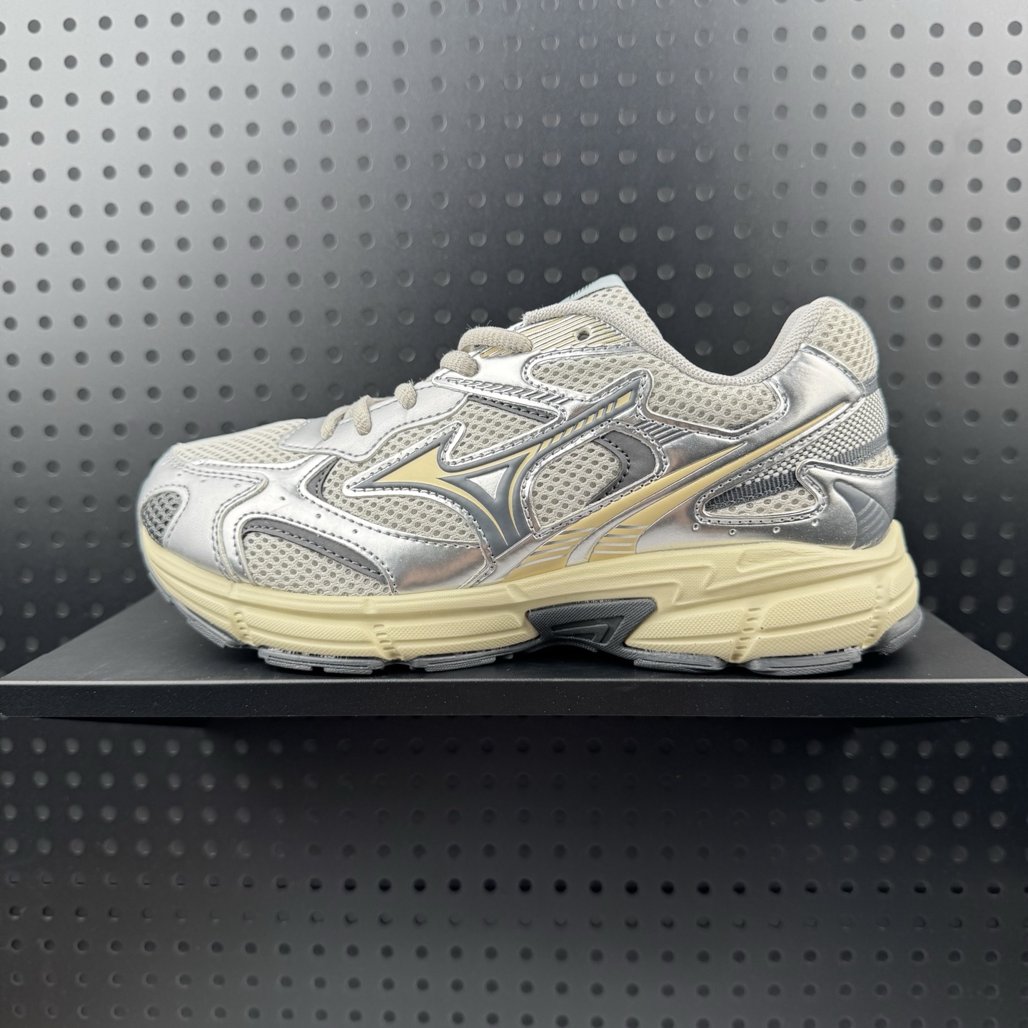 💰110 ✅Mizuno Speed 2K 舒适百搭 网布织物减震耐磨透气 低帮 EVA中底 长跑跑步鞋 男女同款 银灰 货号:D1GH222917 尺码:36-45半码(26)