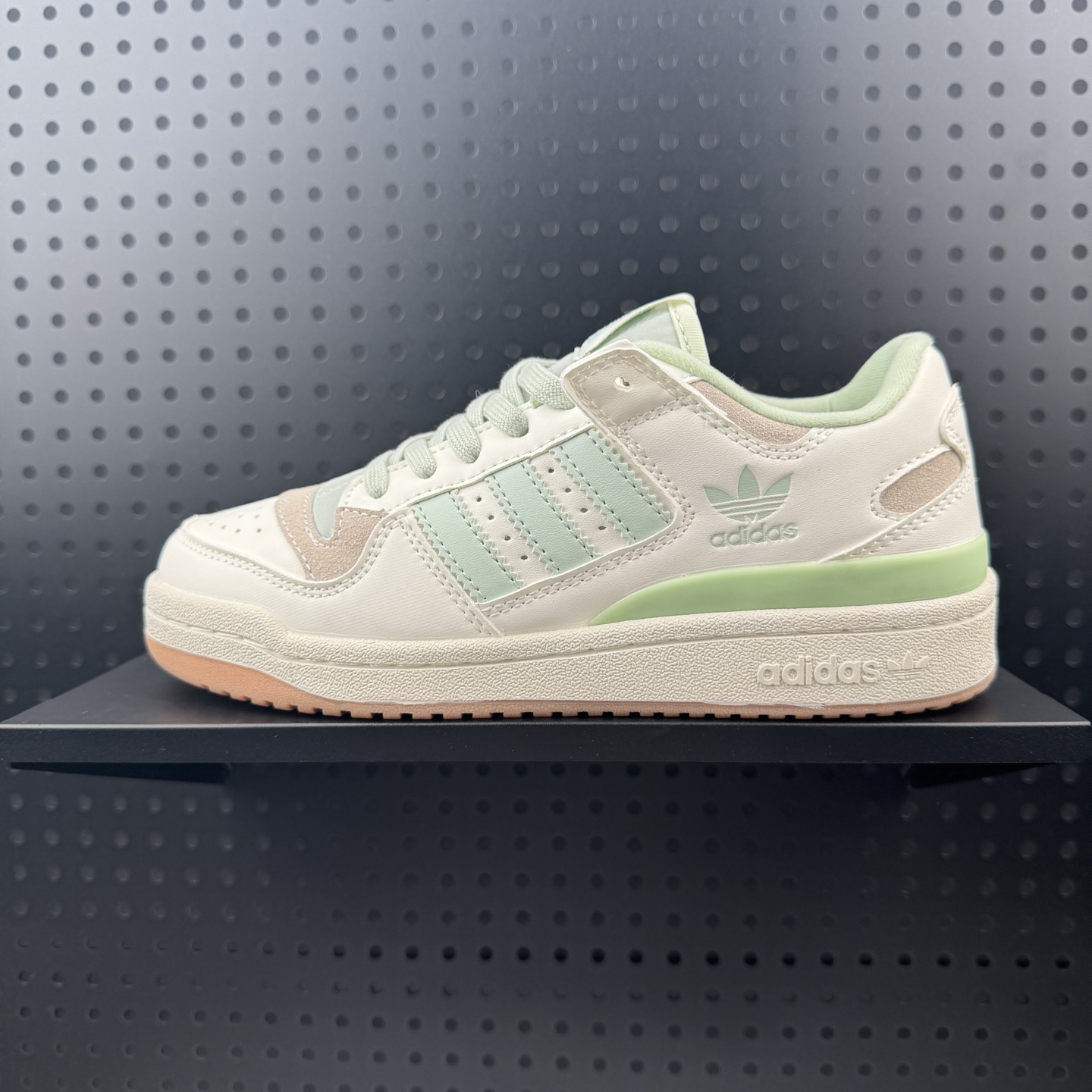 Adidas Forum LOW CL 阿迪达斯 三叶草低帮 经典复古板鞋 潮流休闲鞋 货号:JR0475 (01)