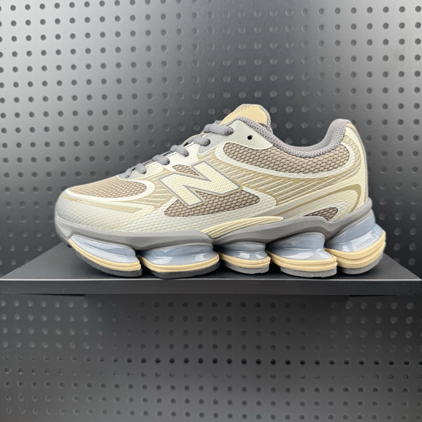 New Balance NB 2000 银棕色 货号: U20004JQ (01)
