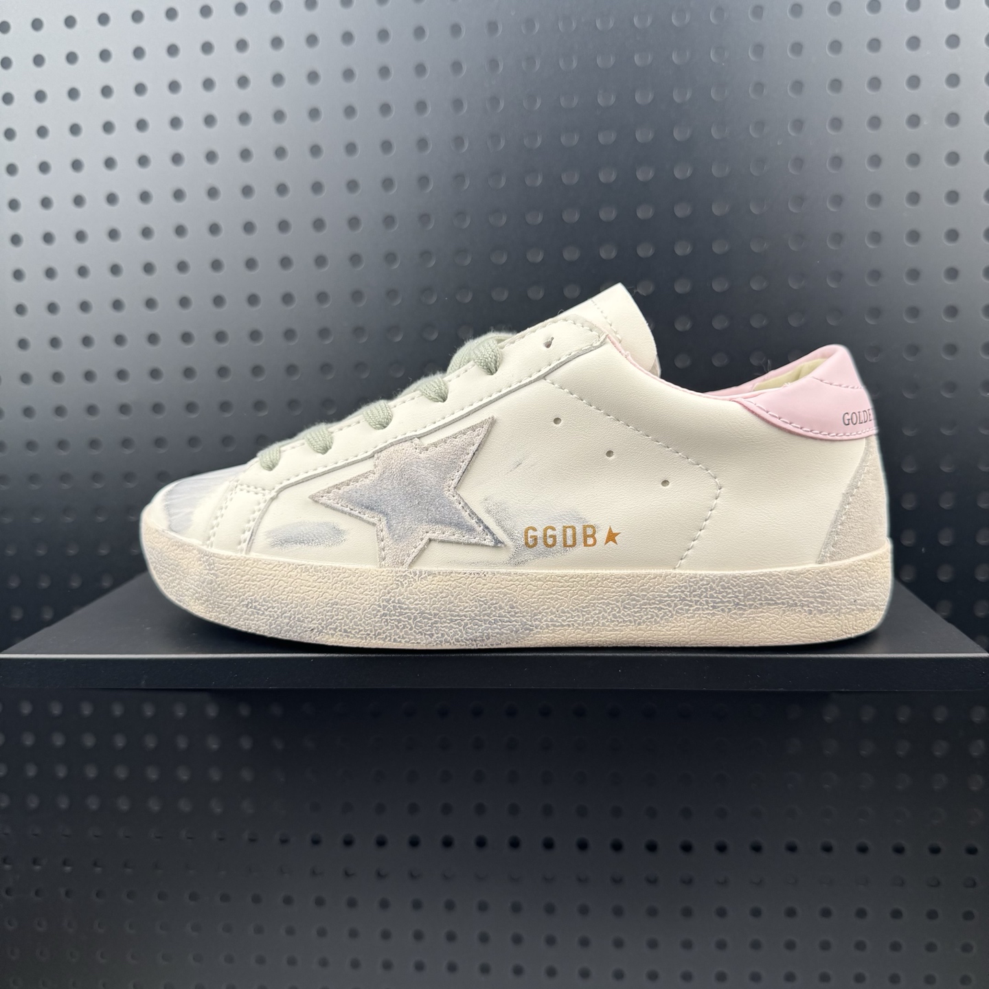 GGDB 小脏鞋 板鞋 做旧 意大利时装品牌·黄金鹅 GGDB Golden Goose Super Star 系列小脏运动鞋 完美精细做工 全手工打磨做旧 3厘米增高 Golden Goose 官网同步 多双正品拆解打版 鞋面原版定制牛皮(做旧精髓所在) 货号:G21D120 (24)