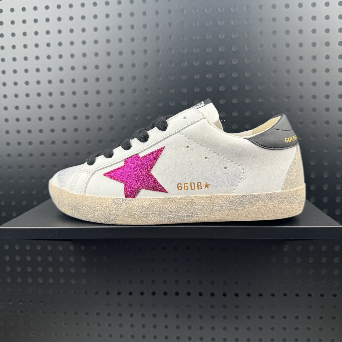 GGDB 小脏鞋 板鞋 做旧 意大利时装品牌·黄金鹅 GGDB Golden Goose Super Star 系列小脏运动鞋 完美精细做工 全手工打磨做旧 3厘米增高 Golden Goose 官网同步 多双正品拆解打版 鞋面原版定制牛皮(做旧精髓所在) 货号:G21D120 (24)