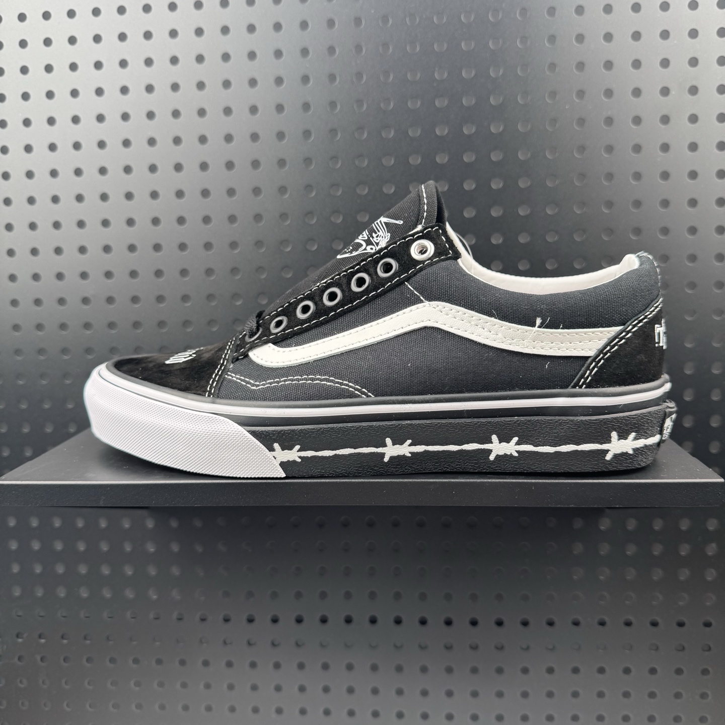 💰120
✅ Vans  x Travis Barker Old Skool 舒适柔软 支撑 板鞋 男女同款 黑白色
货号：VN000E9TMCG
尺码：35-44（07）