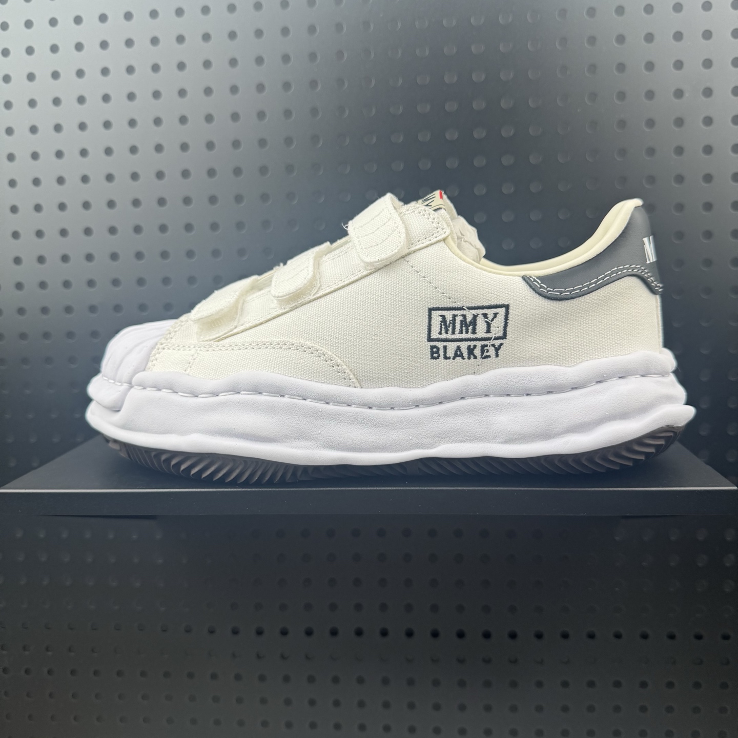 _dgF9sbRmO1dSLUbqhE7JWn-lgUMA_AJY3zRrezw