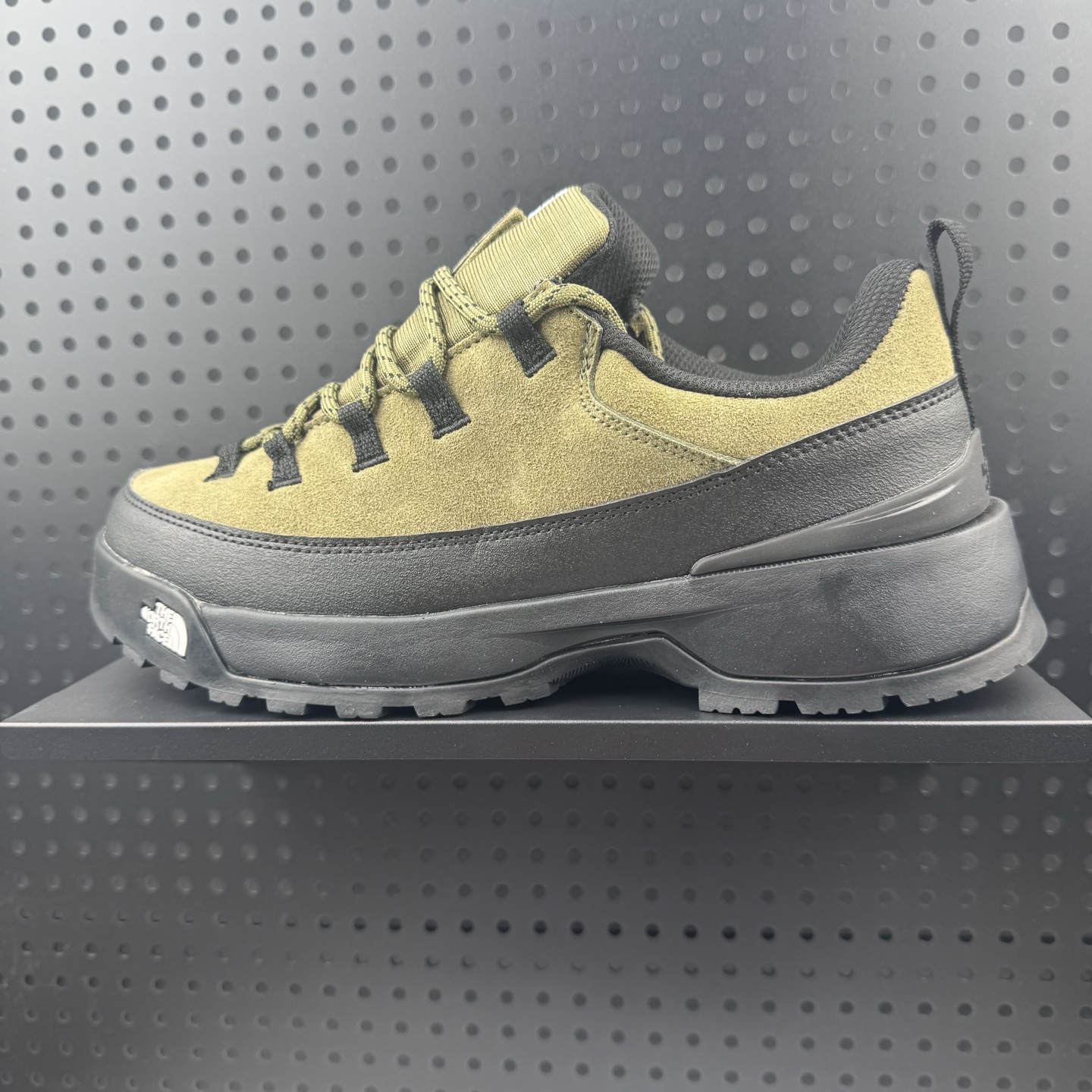 💰160
✅ 北面THE NORTH FACE GLENCLYFFE 圆头系带耐磨 低帮跑步鞋 男款 绿色
货号：A8A96-RMO
尺码：40-45（24）