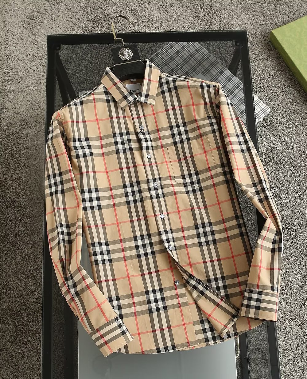 NO:128266,New product is on the market, 65 high-density fabric, classic plaid pocket design for men's clothing, new version of high-split cotton, real-life shooting, instant sale, stable supply, soft and comfortable quality, atmospheric and durable, casual, business-friendly, suitable for wearing in all occasions, existing large-scale goods/M ~3XL wear about 120 to 200 catties,,,alexander wang19860909新品上市,65髙密度面料 男装经典格子口袋设计,新版本高支棉,实物拍摄,即转即卖,货源稳定,质柔软舒适,大气耐穿,休闲 商务均可,适合各种场合穿,现有大货/M ~3XL 120到200斤左右穿,,,alexander wang,Men's clothing