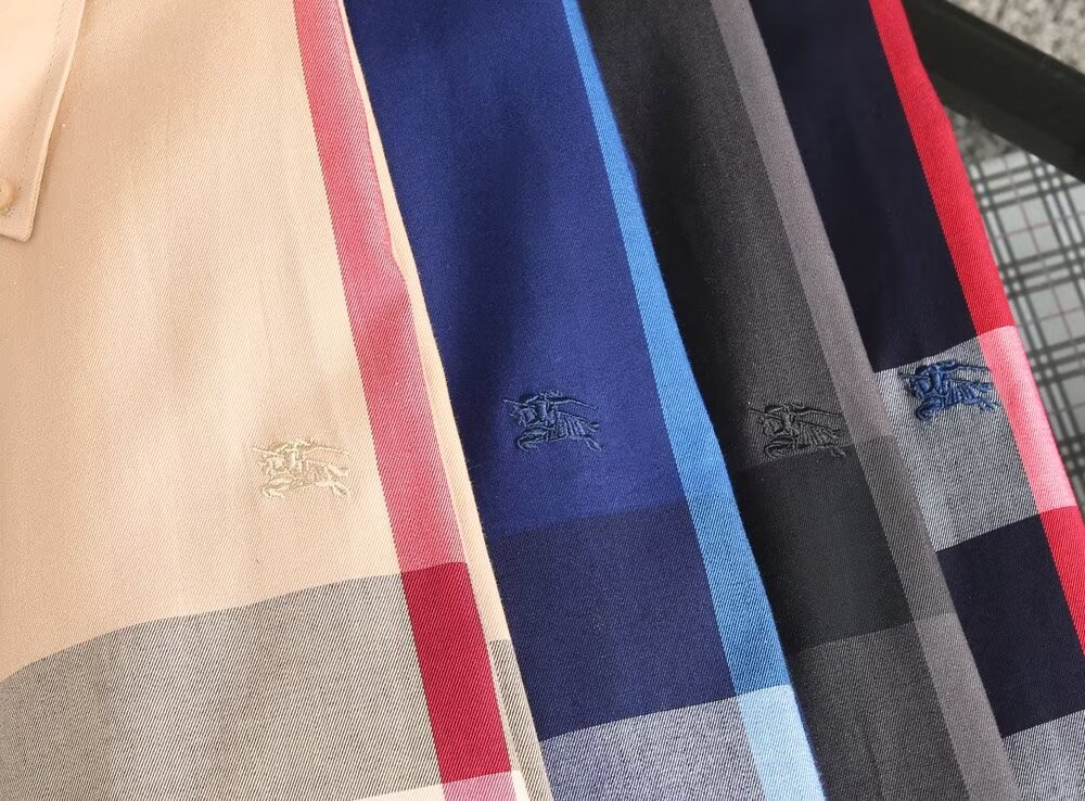 NO:128272,New model is on the market, original list, precise positioning design, simple and atmospheric, high-strength cotton fabric, comfortable, soft and skin-friendly, suitable for any scene, fashionable and handsome, excellent feel, is a choice for men who focus on practicality and quality. Fashionable and durable, unique craftsmanship creates extraordinary quality. Regular code number M-3XL, 110 to 200 kilograms, large goods real p, view details # mini program://WeChat Album/Click to view/iRTBVCmwWsasvn,,bottega veneta,alexander wang19860909新款上市,原单 精准定位格设计,简洁大气,高支棉面料,舒适柔软更亲肤,适合任何场面穿,时尚帅气 手感极佳 是注重实用和品质的男士选择.时尚耐穿 独特工艺 造就不凡品质.正规码数M-3XL ,110到200斤穿, 大货实 p, 查看详情#小程序://微商相册/点击查看/iRTBVCmwWsasvn,,bottega veneta,alexander wang,Men's clothing