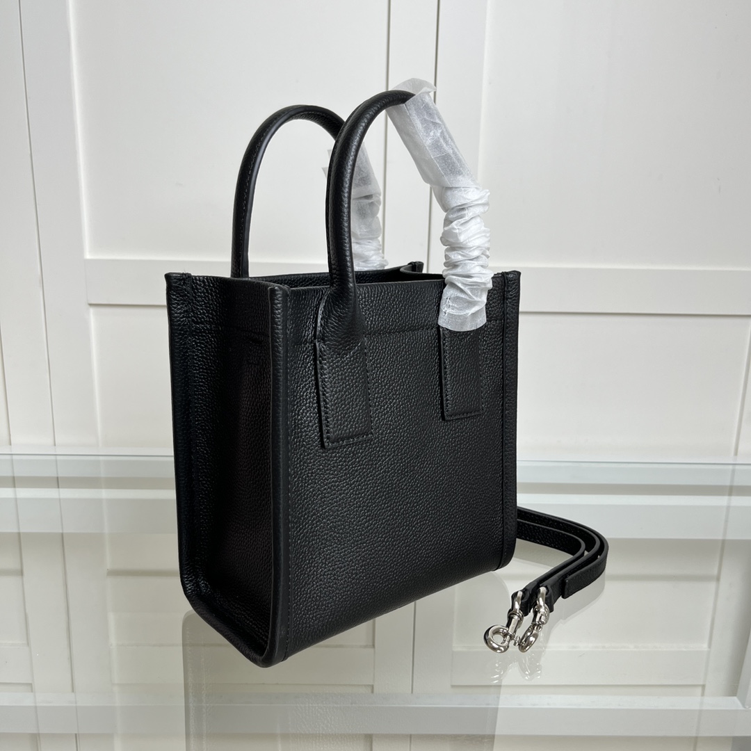 Marc Jacobs MJ新款女包琴谱包单肩斜挎小托特包手提包，尺寸：22*21*12
