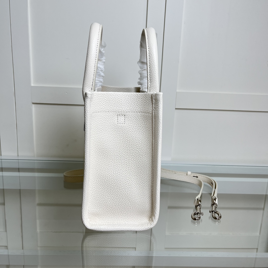 Marc Jacobs MJ新款女包琴谱包单肩斜挎小托特包手提包，尺寸：22*21*12