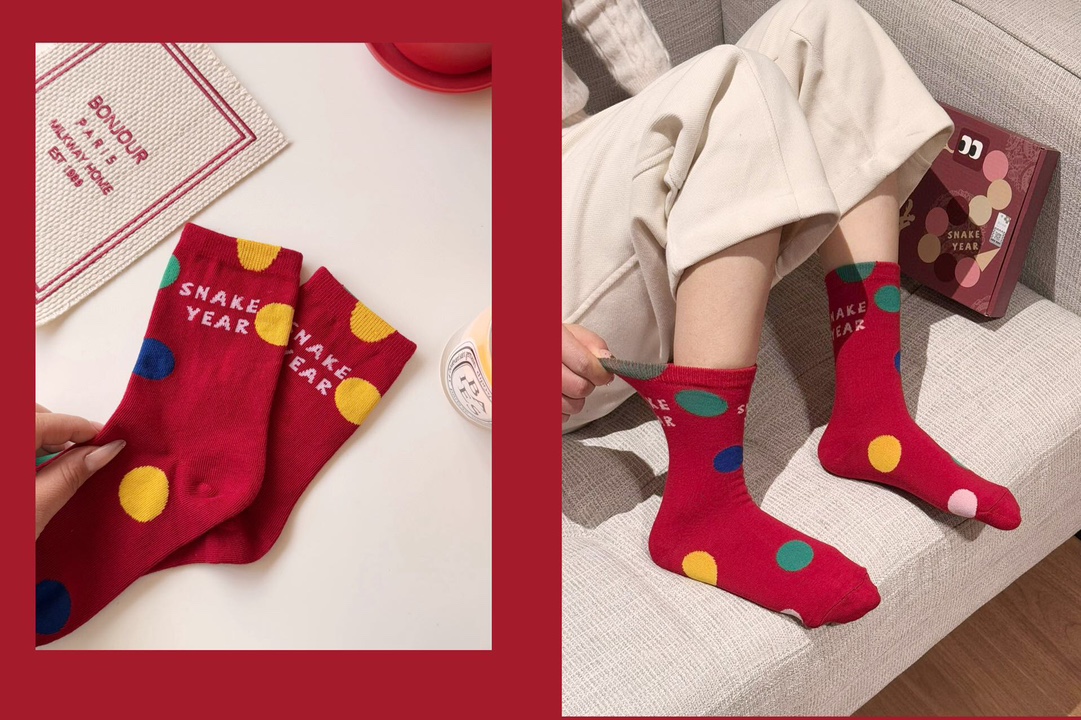 Apricot Island Wealth SocksClassic red as the main toneA snake year - Underwear 2