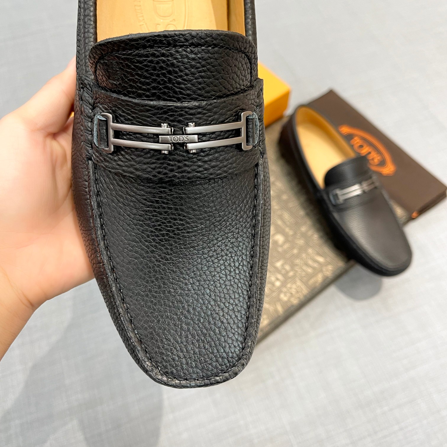 Precio de fábrica: [Tods] zapatos de hombre de soja Sincronización de contador nueva calidad de gama