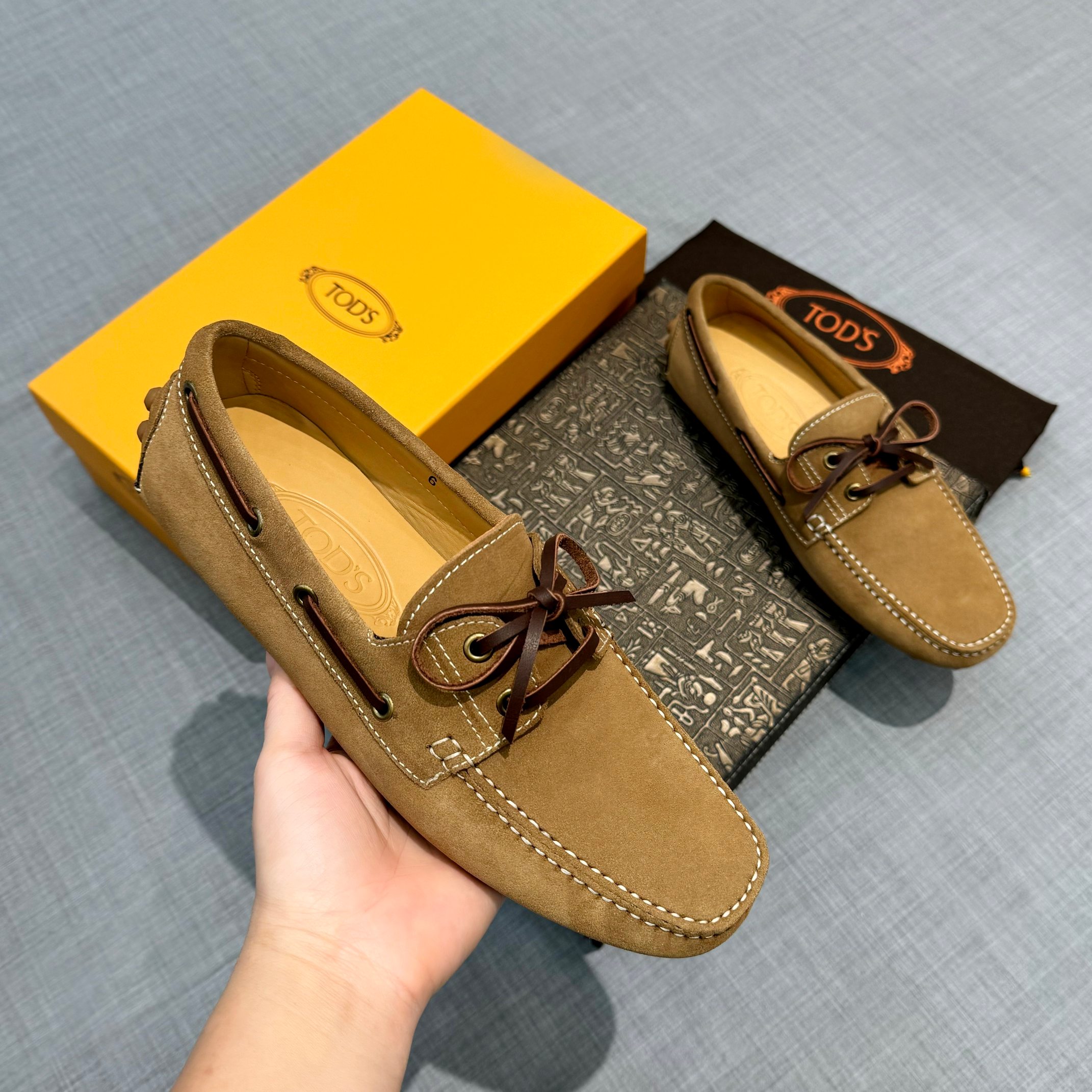 Precio de fábrica: [Tods] zapatos de soja para hombre Contra sincronización nueva calidad de gama al