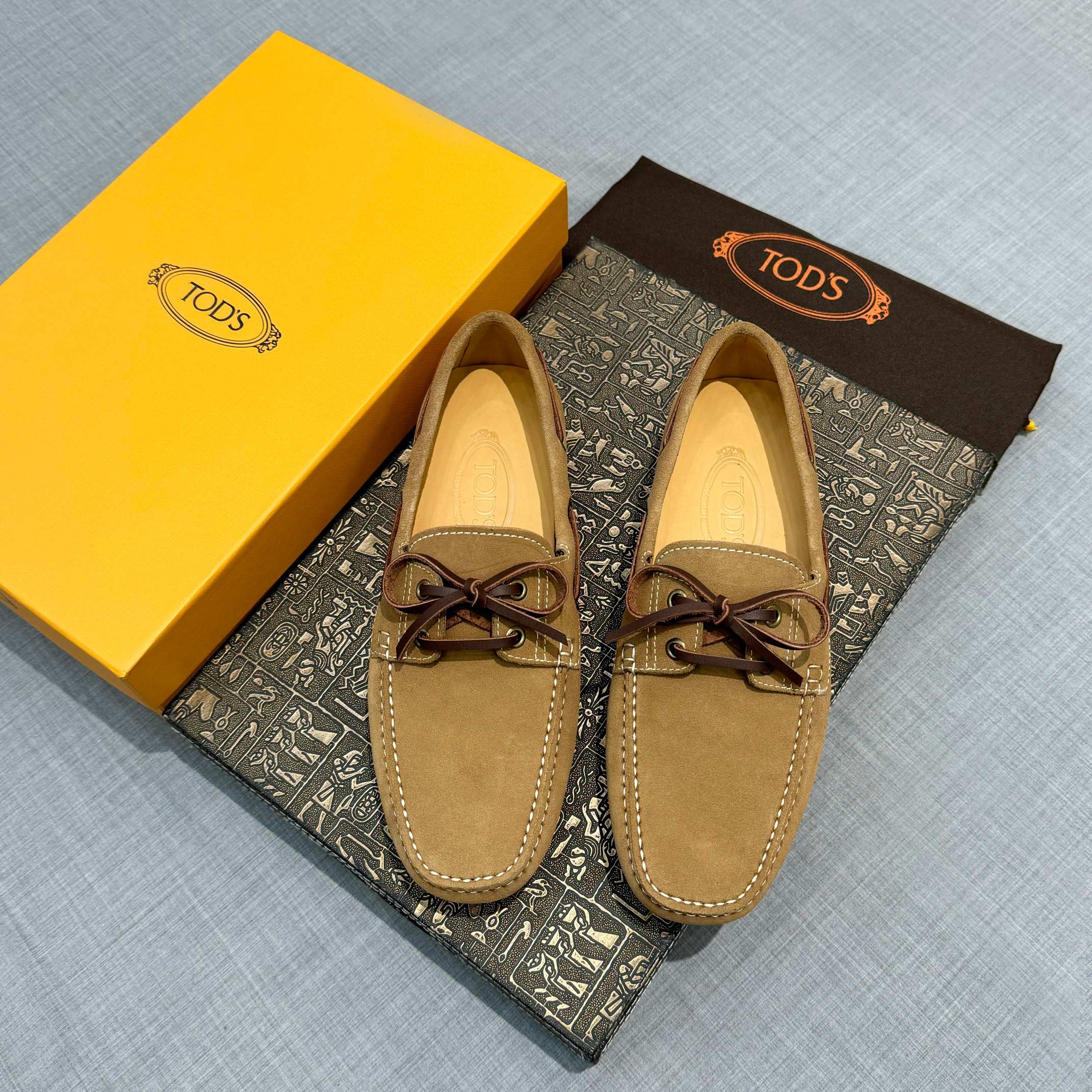 Precio de fábrica: [Tods] zapatos de soja para hombre Contra sincronización nueva calidad de gama al