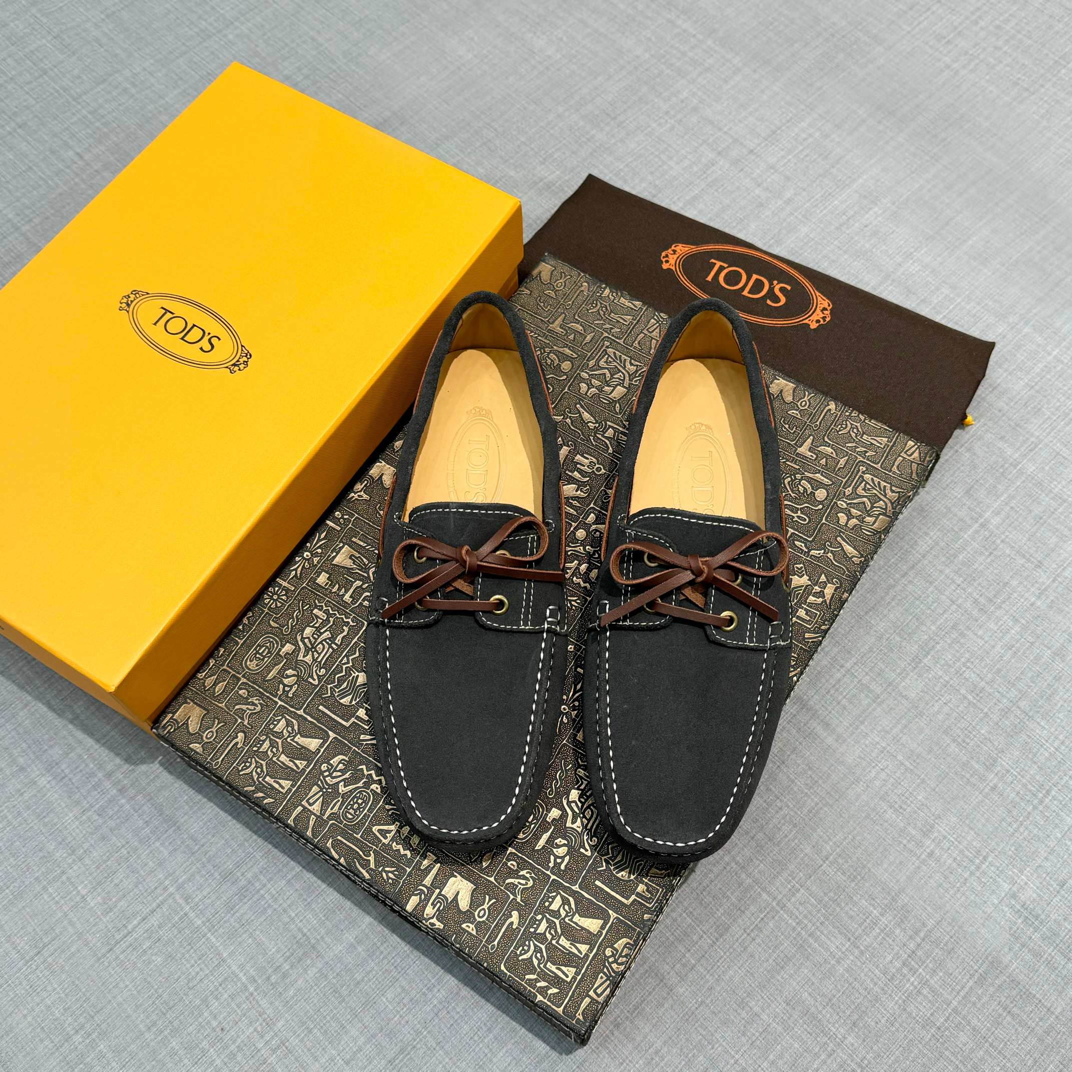 Precio de fábrica: [Tods] zapatos de soja para hombre Contra sincronización nueva calidad de gama al