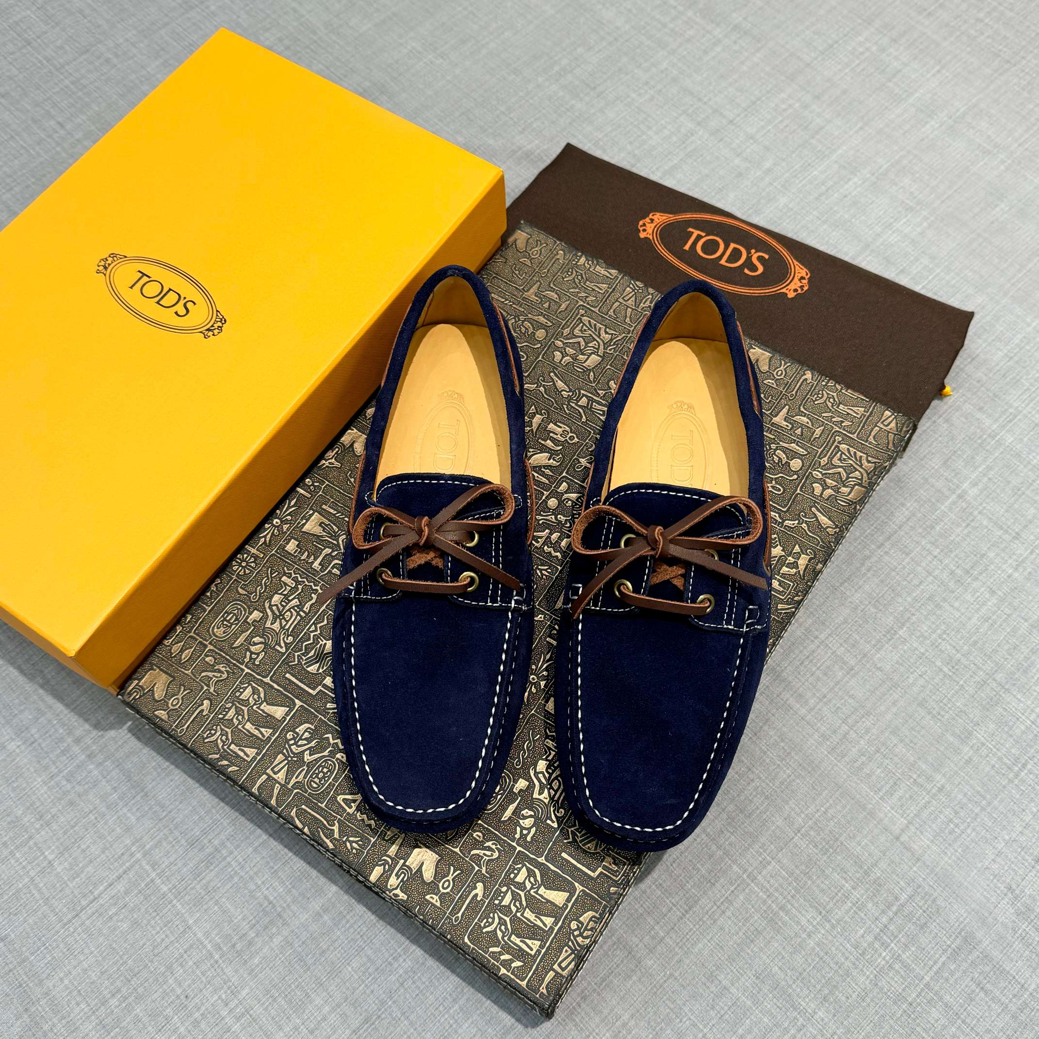 Precio de fábrica: [Tods] zapatos de soja para hombre Contra sincronización nueva calidad de gama al