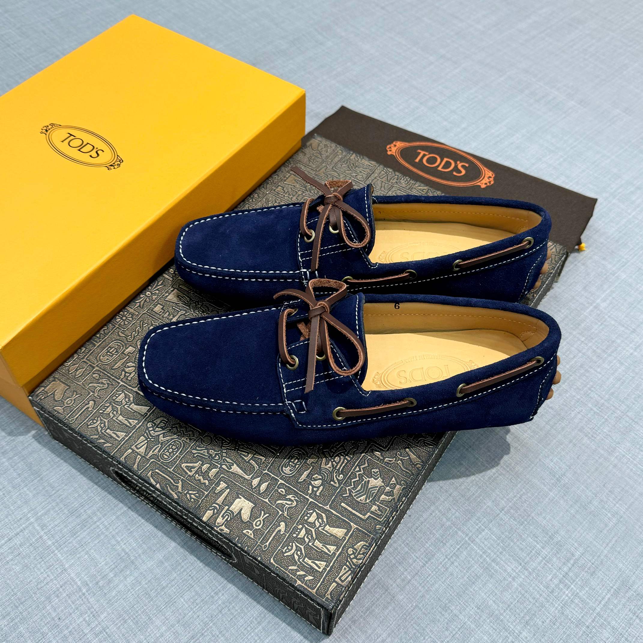 Precio de fábrica: [Tods] zapatos de soja para hombre Contra sincronización nueva calidad de gama al