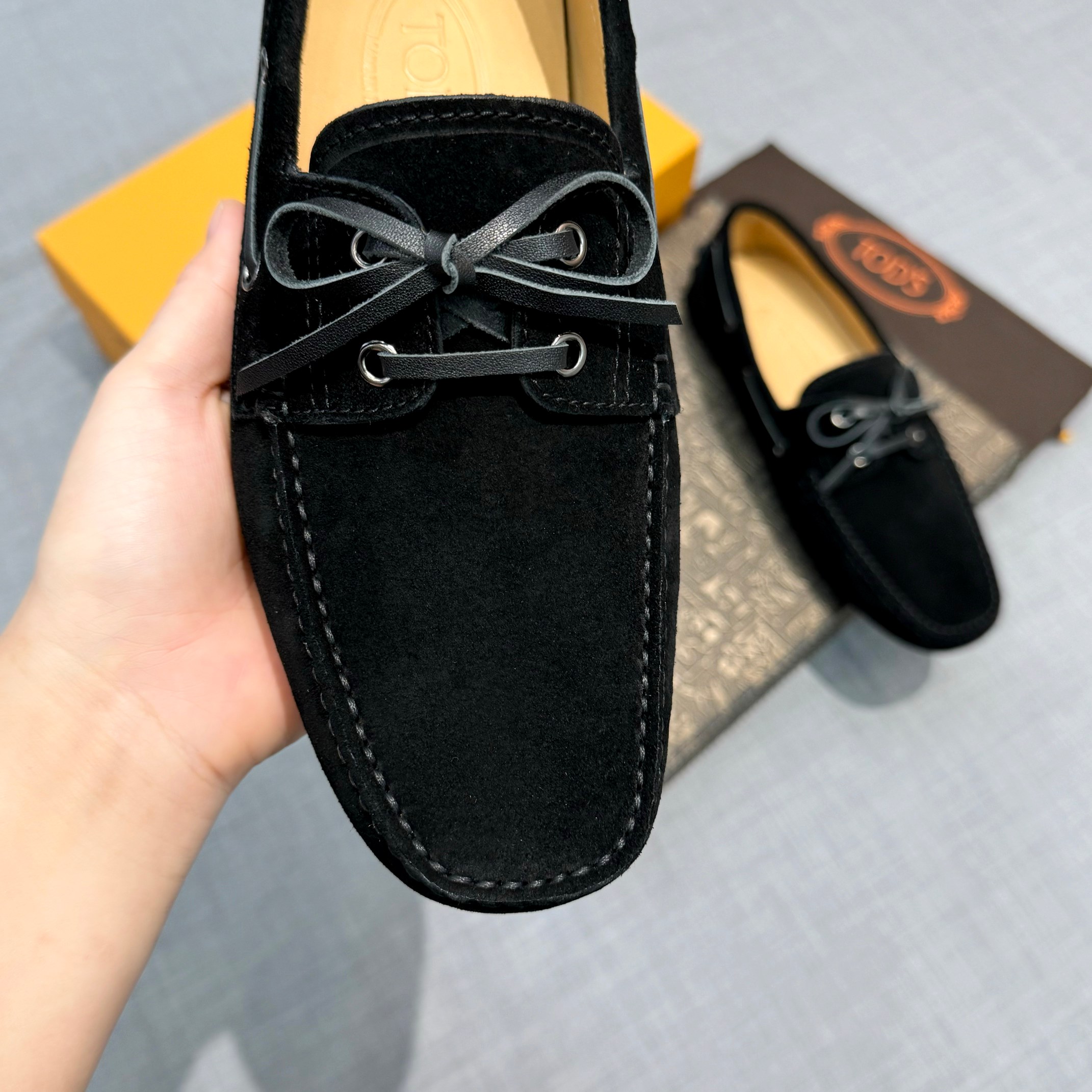 Precio de fábrica: [Tods] Zapatos de soja para hombre Contador sincrónico nueva calidad de gama alta