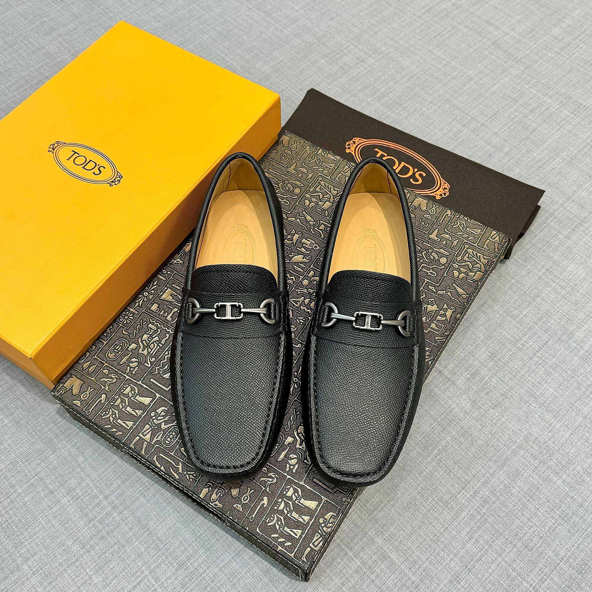 Precio de fábrica: [Tods] Men's Soya Shoes Counter synchronised new Forro de piel de vacuno flor de