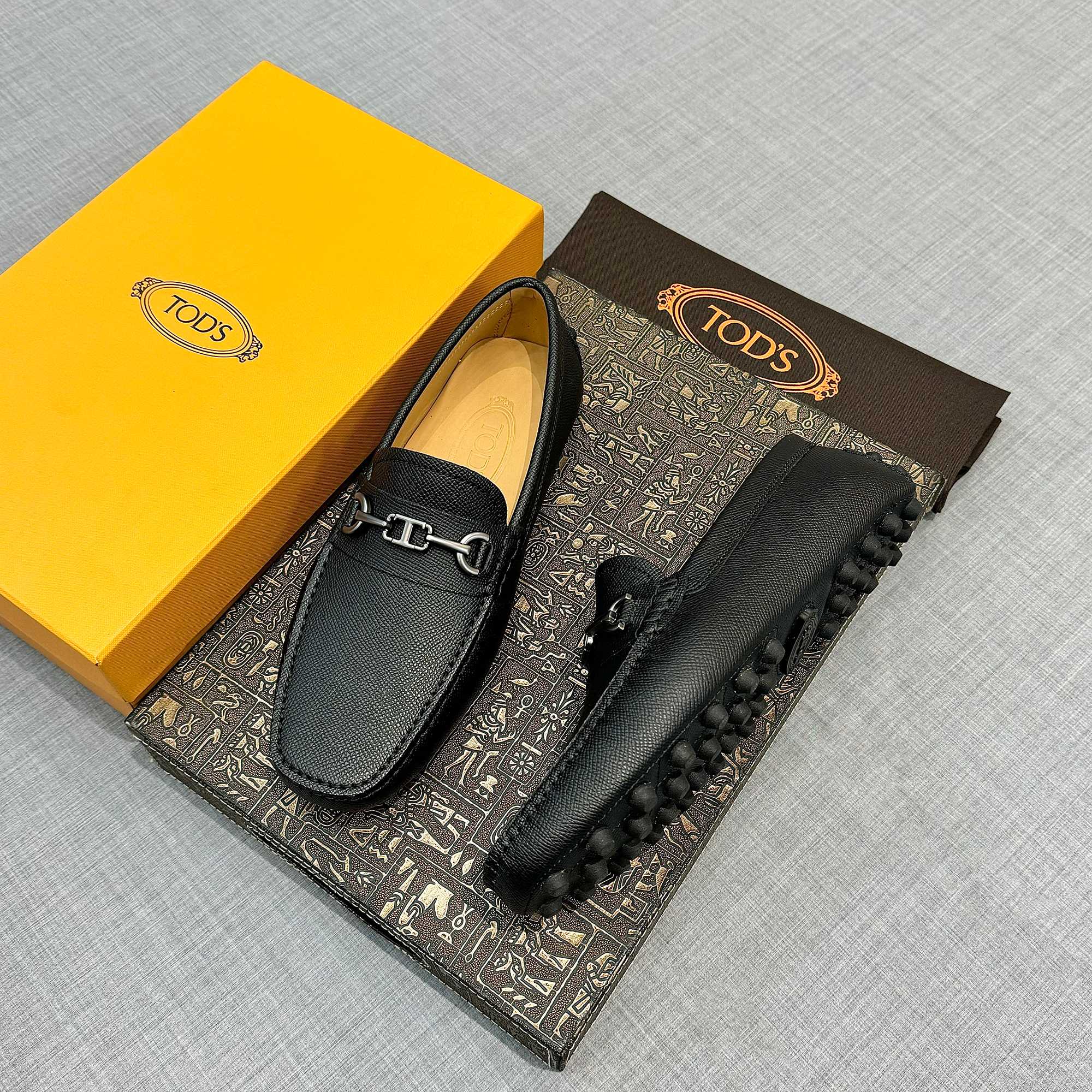 Precio de fábrica: [Tods] Men's Soya Shoes Counter synchronised new Forro de piel de vacuno flor de 