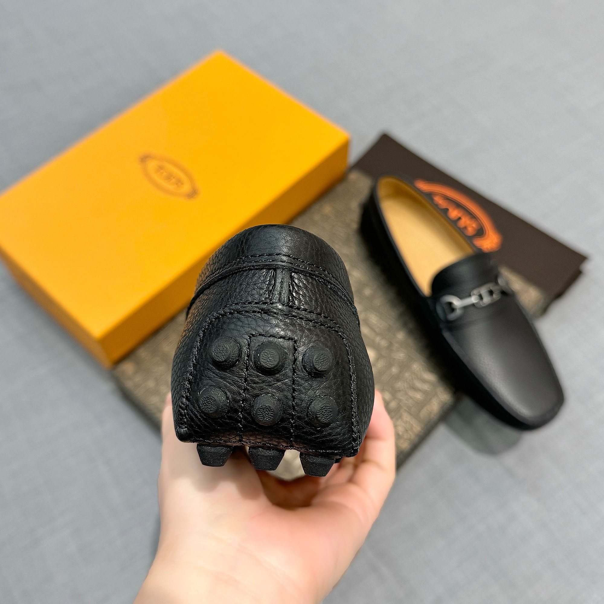 Precio de fábrica: [Tods] zapatos de hombre de soja Sincronización de contador nueva calidad de gama