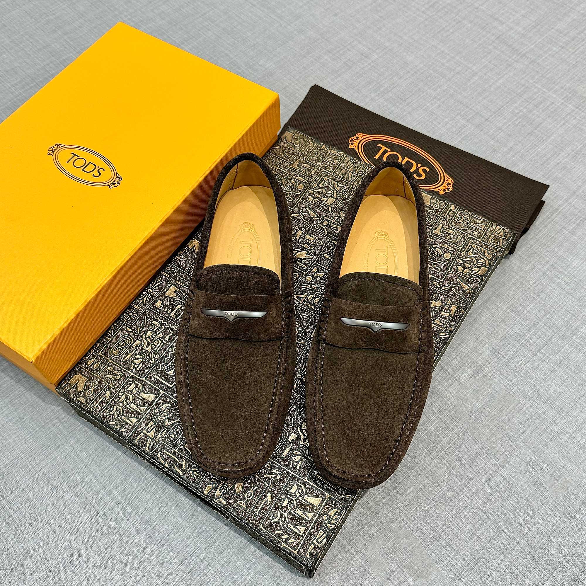 Precio de fábrica: [Tods] zapatos de soja de los hombres Contra sincronización nueva calidad de gama