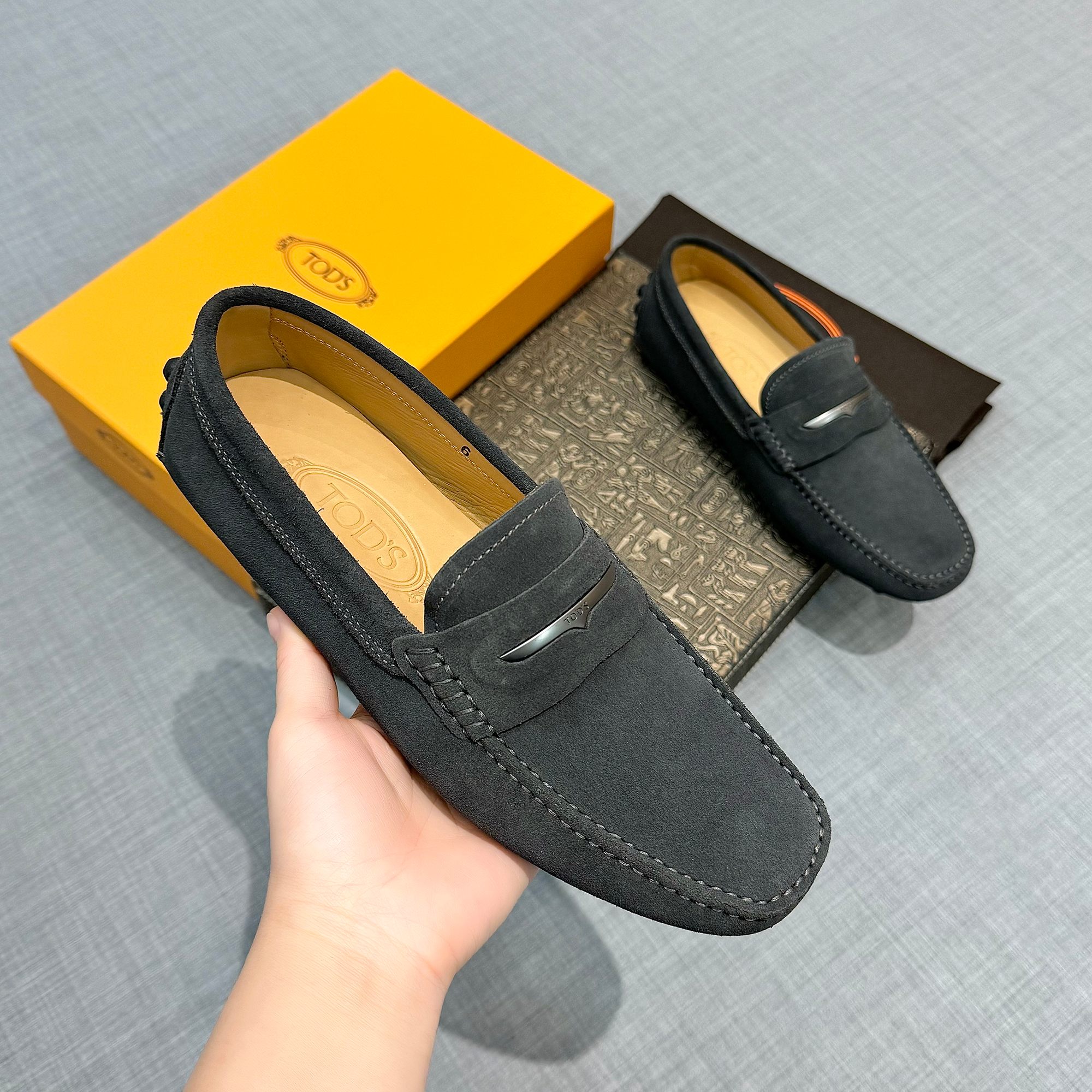 Precio de fábrica: [Tods] zapatos de soja de los hombres Contra sincronización nueva calidad de gama