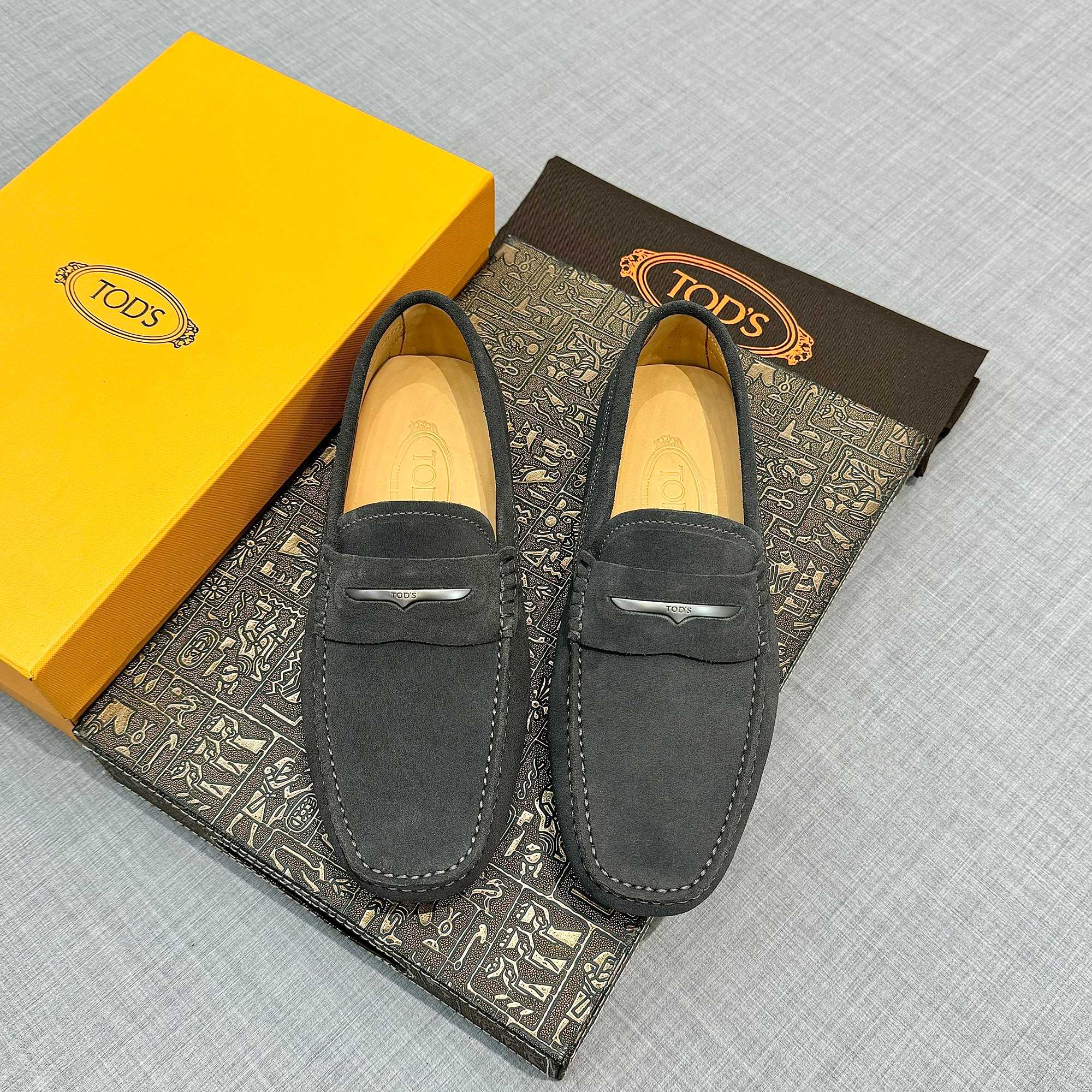 Precio de fábrica: [Tods] zapatos de soja de los hombres Contra sincronización nueva calidad de gama