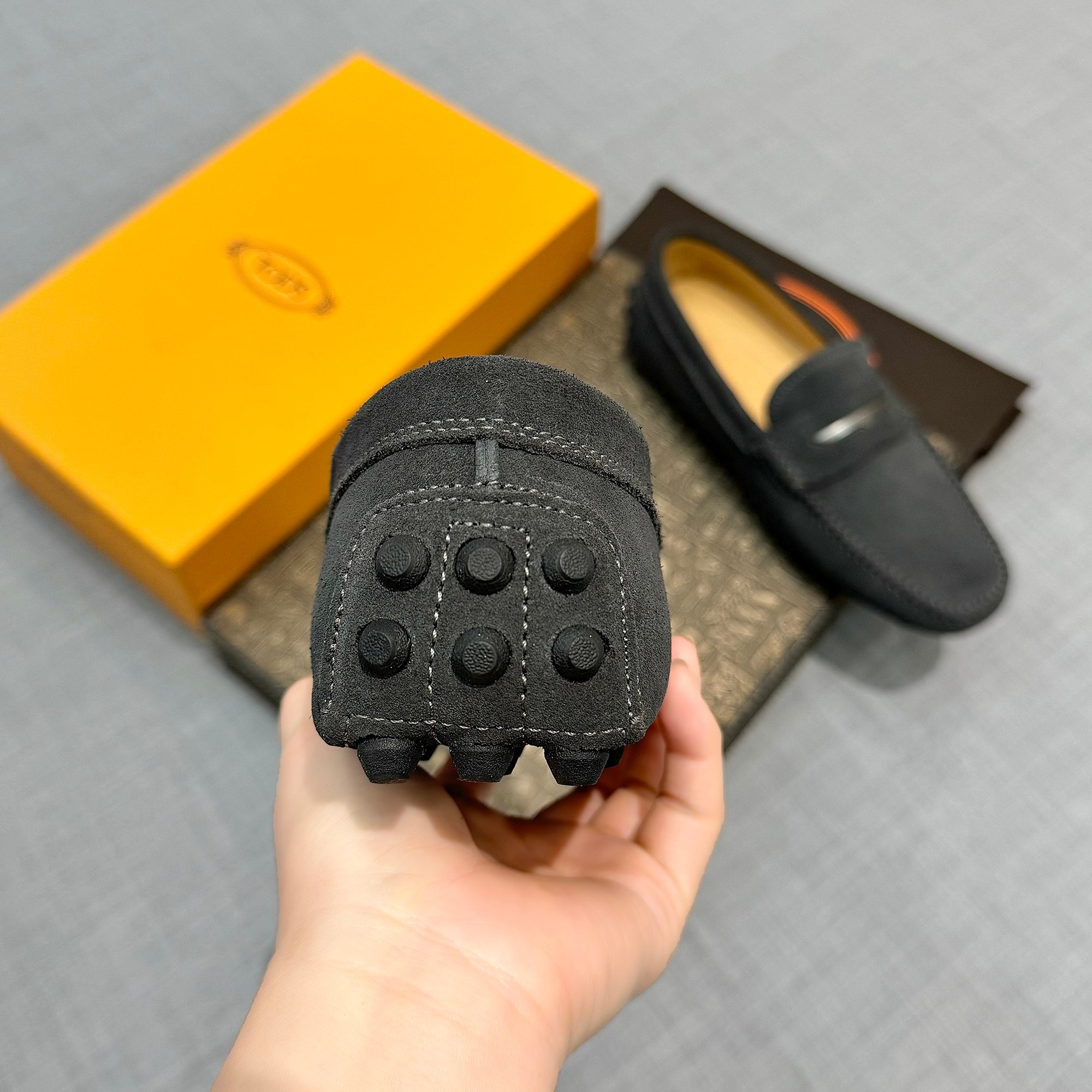 Precio de fábrica: [Tods] zapatos de soja de los hombres Contra sincronización nueva calidad de gama