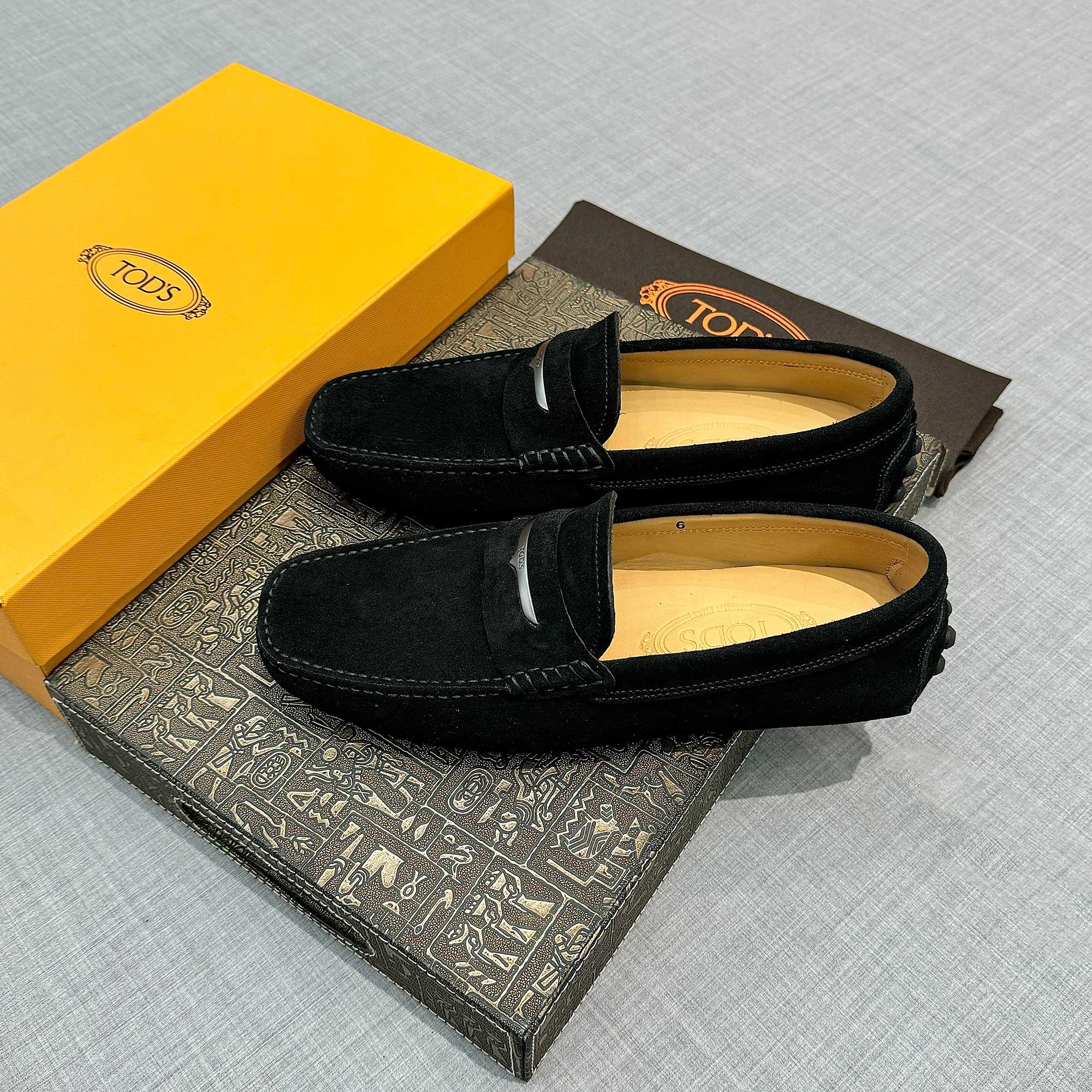 PRECIO DE FÁBRICA: [Tods] zapatos de soja de los hombres Contador sincrónico nueva calidad de gama a