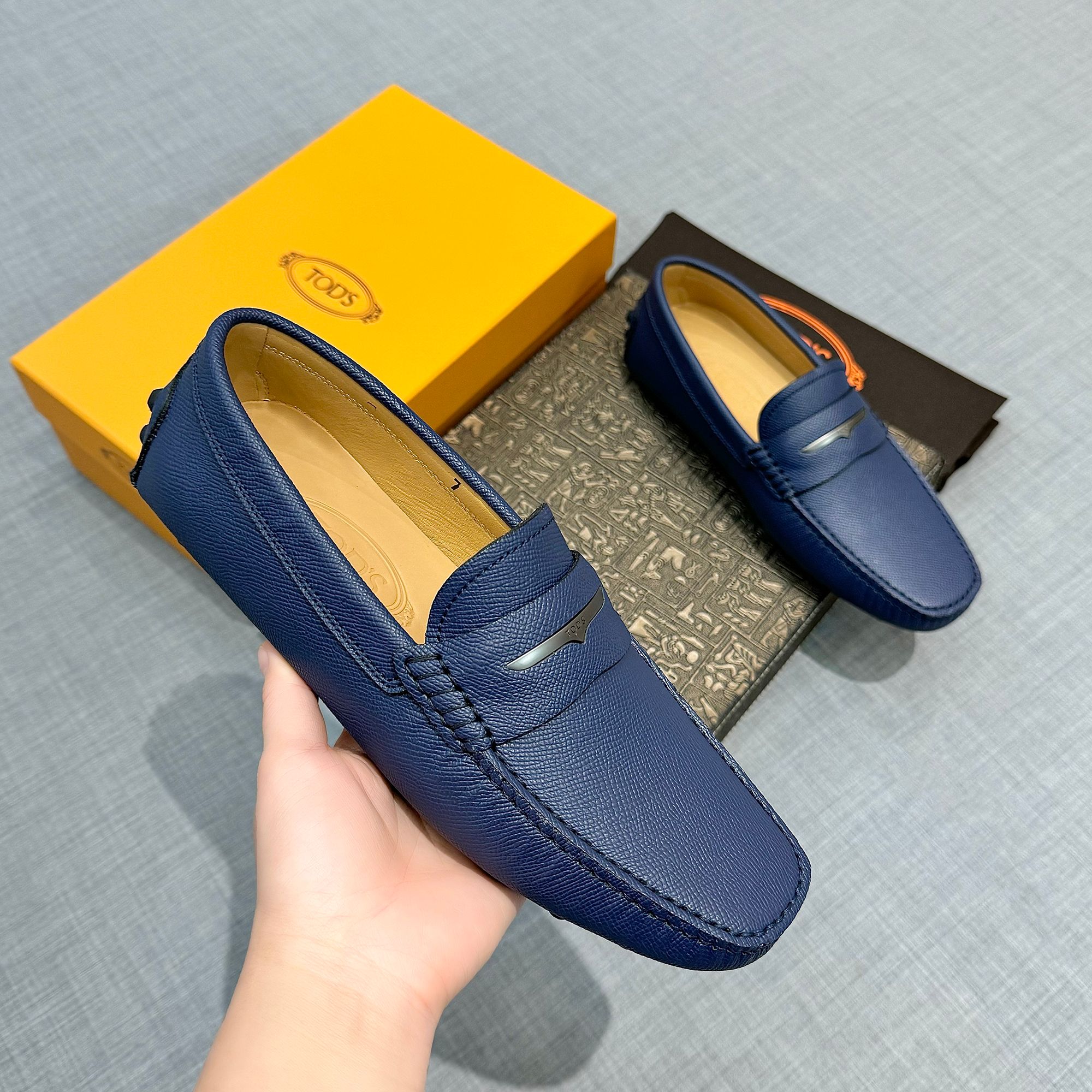 Precio de fábrica: [Tods] zapatos de los hombres de soja Contador sincronización nuevo de gama alta 