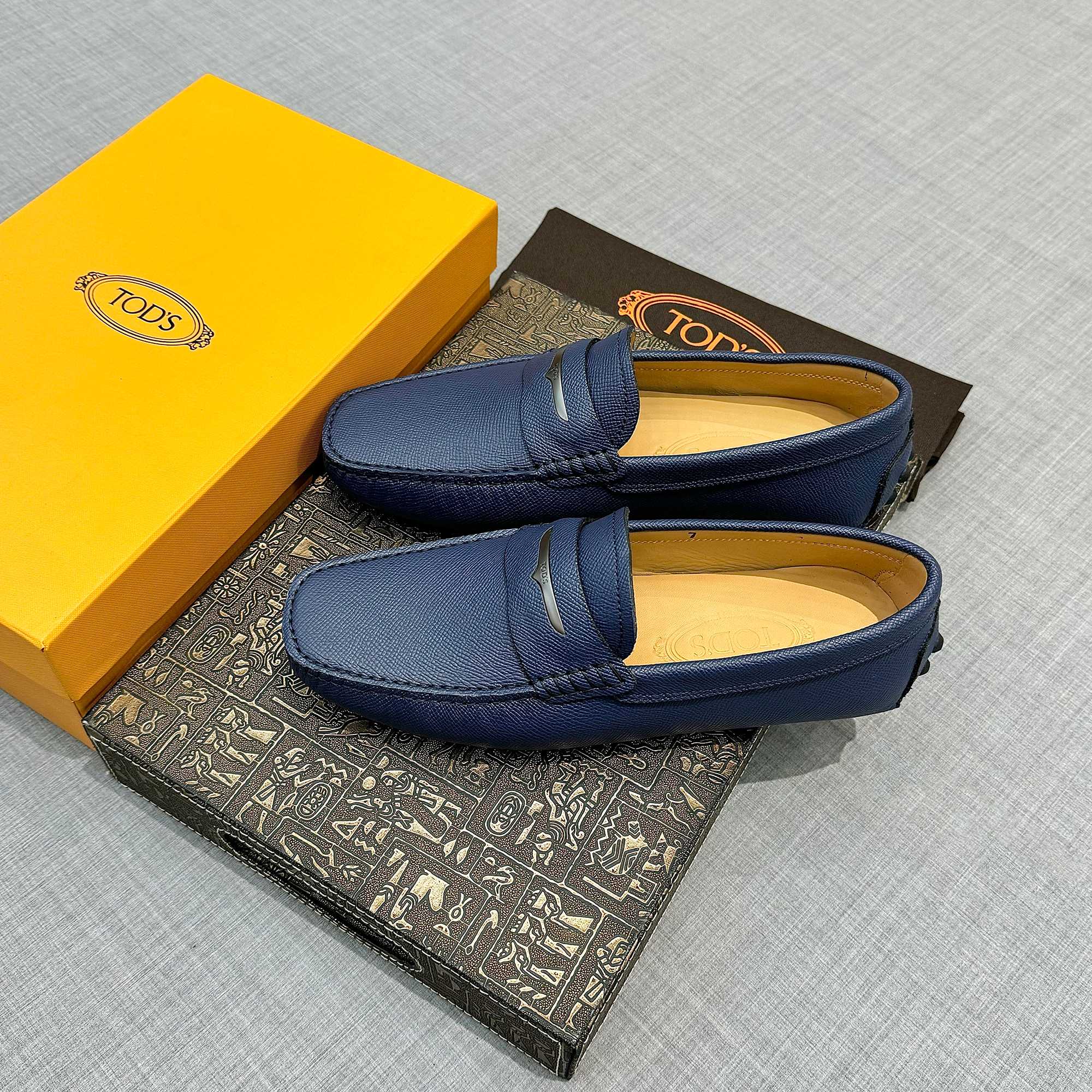 Precio de fábrica: [Tods] zapatos de los hombres de soja Contador sincronización nuevo de gama alta 