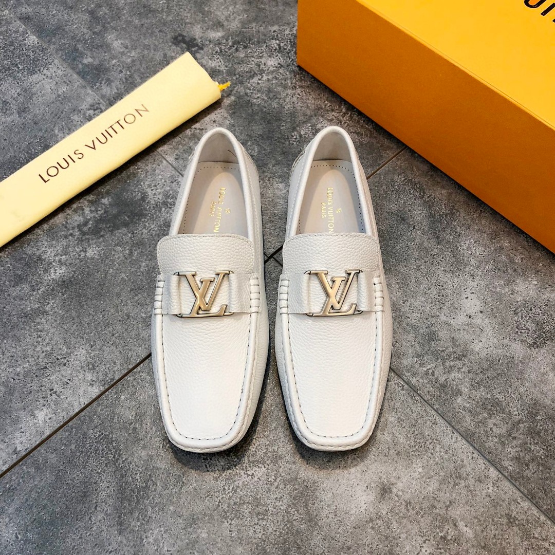 NO:350475,:【L Home】Men’s Doudou Shoes Official Website Synchronized〈Market Top Version〉Cowhide Grain Pattern + White Niuli Original Packaging. White, Size 38-45.,,cowhide19860909:【L 家】男士豆豆鞋 官网同步〈市场顶级版本〉牛皮粒纹+白色牛里 原版包装 .白色,尺码38-45.,,cowhide,Men's shoes