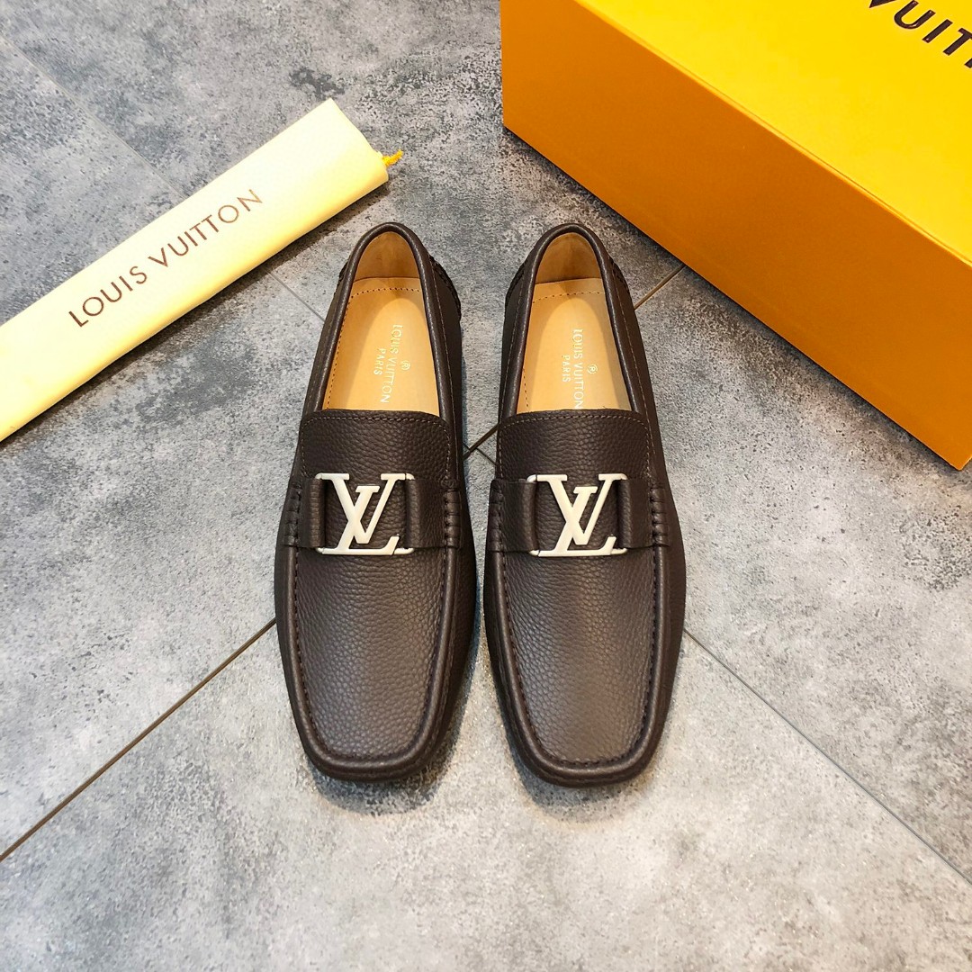 NO:350507,:【L Home】Men’s Bean Dog Shoes Official Website Synchronized〈Market Top Version〉Cowhide Grain Pattern + Apricot Colored Niuli Original Packaging. Brown, Size 38-45.,,cowhide19860909:【L 家】男士豆豆鞋 官网同步〈市场顶级版本〉牛皮粒纹+杏色牛里 原版包装 .棕色,尺码38-45.,,cowhide,Men's shoes