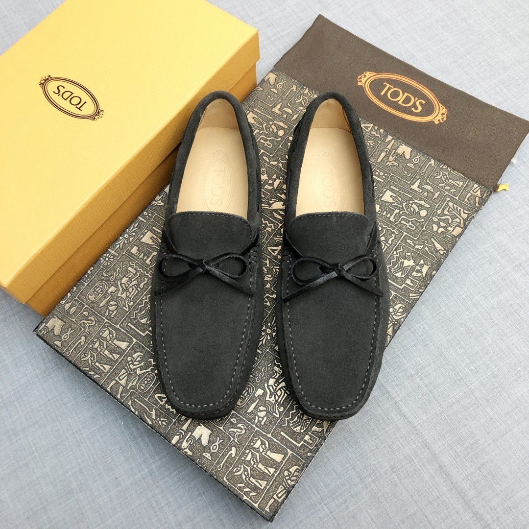 NO:350386,:【Tods】Men’s beanie shoes, counter synchronized new style, high-end quality, frosted leather apricot colored beef. Original packaging. Dark gray, size 38-45.,,Tod's19860909:【Tods】男士豆豆鞋 专柜同步新款 高端品质 磨砂皮杏色牛里.原版包装.深灰色,尺码38-45.,,Tod's,Men's shoes
