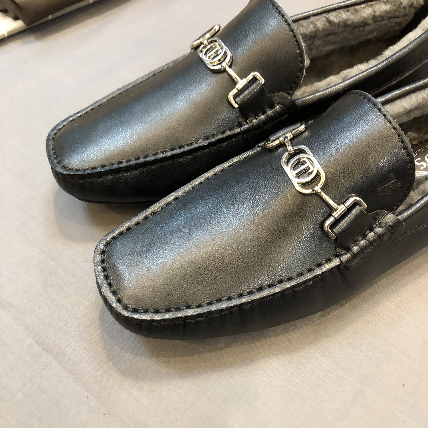 Tods] Autumn/Winter shearling men's driving shoes with warm fur lining 8