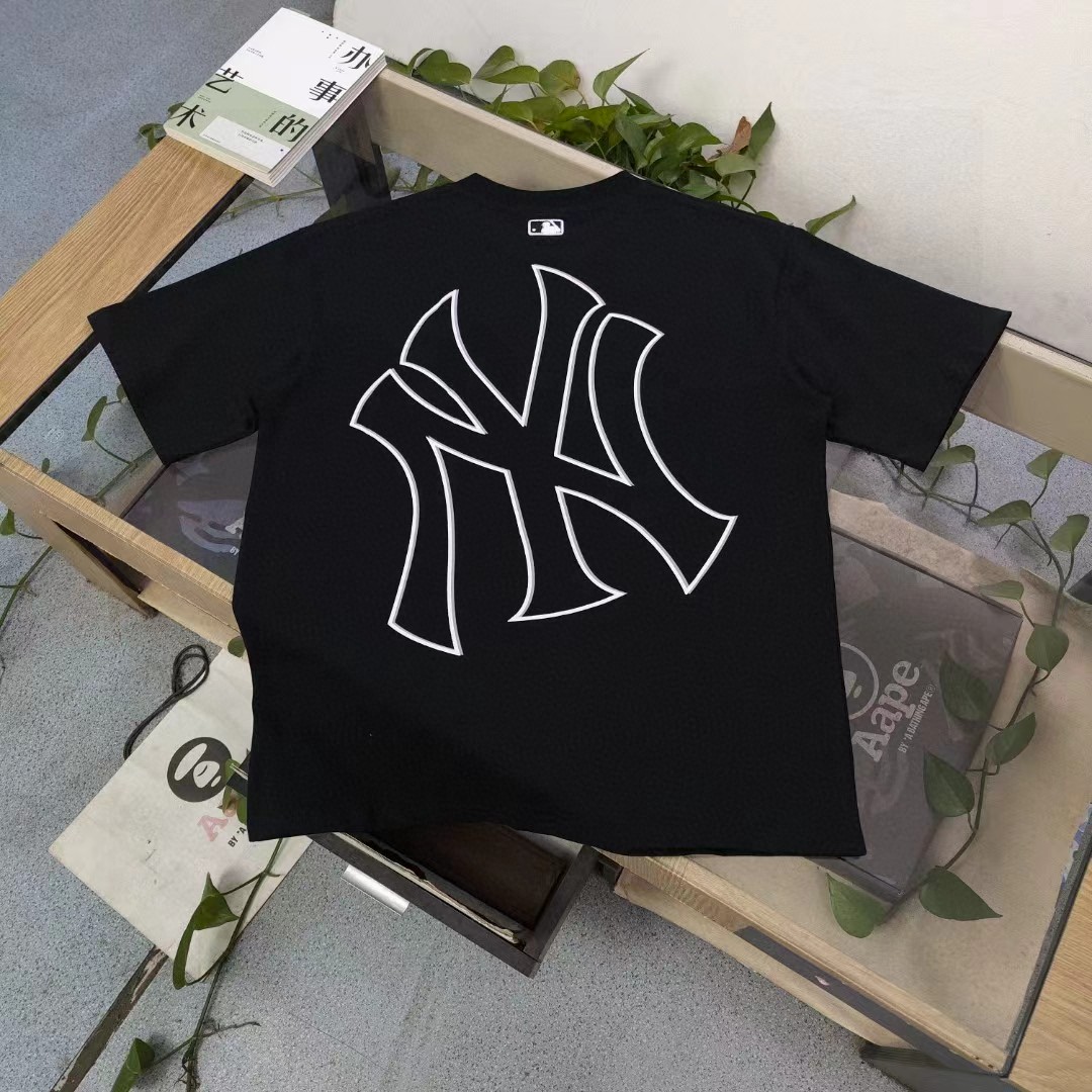 MLB Yankees Camiseta de Manga Corta con Logo Bordado para Parejas 5 a1741535932477 6686