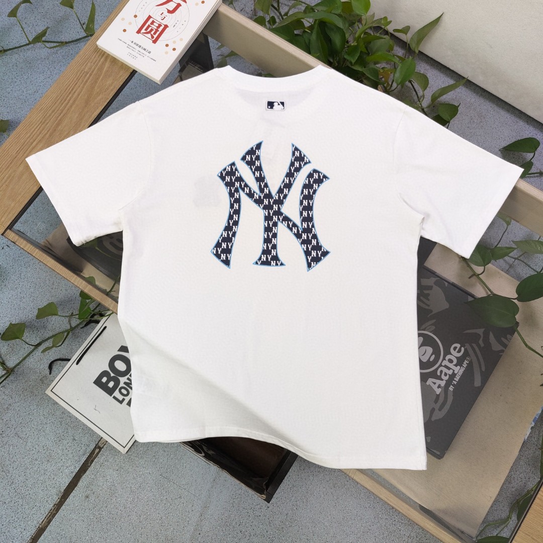 Camiseta MLB Yankees NY Clásica Bordada Logo, Algodón Suave y Cómoda 3 a1741536076337 4075