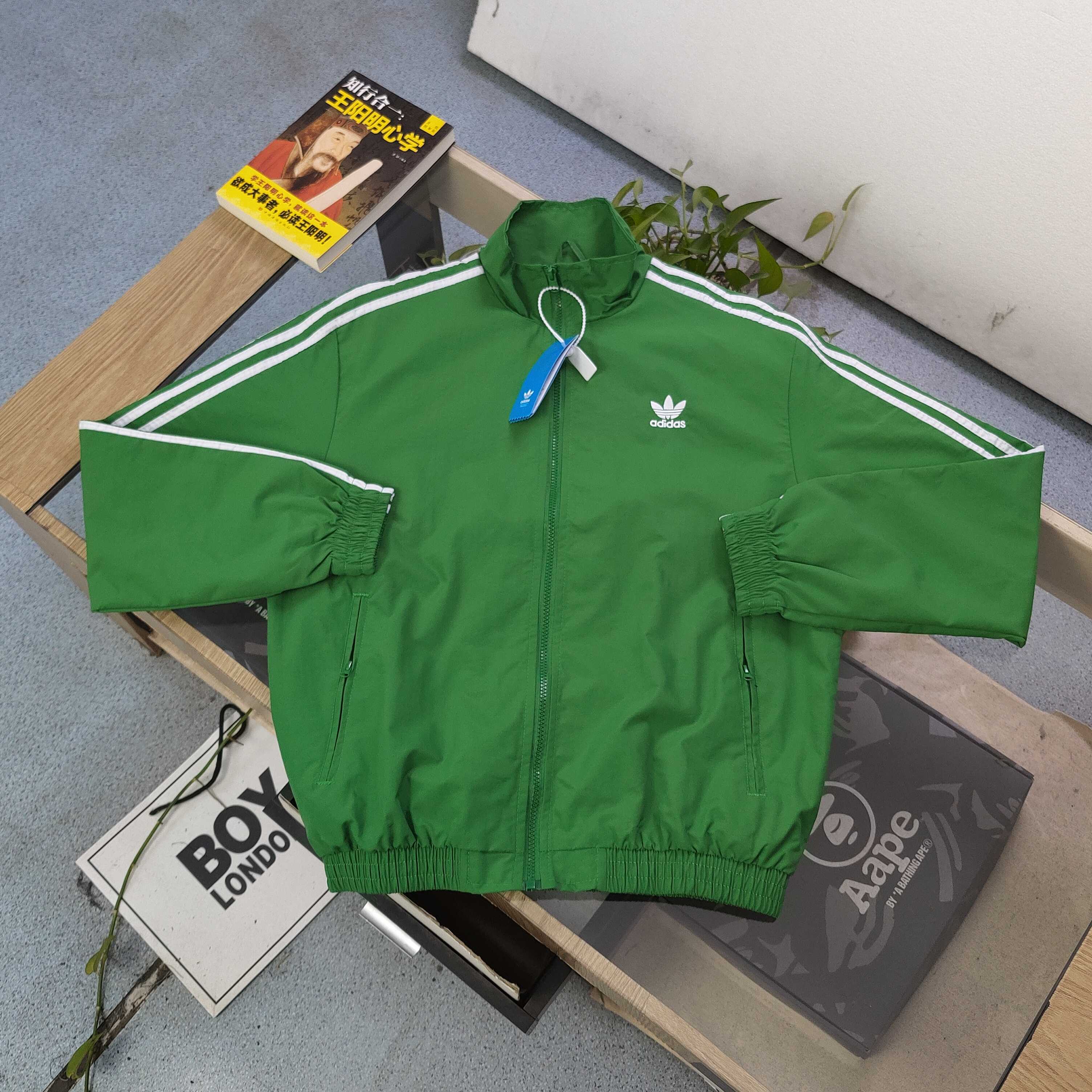 Adidas Classic Three-Stripe Lotus Embroidery Logo Casual Couple Jacket