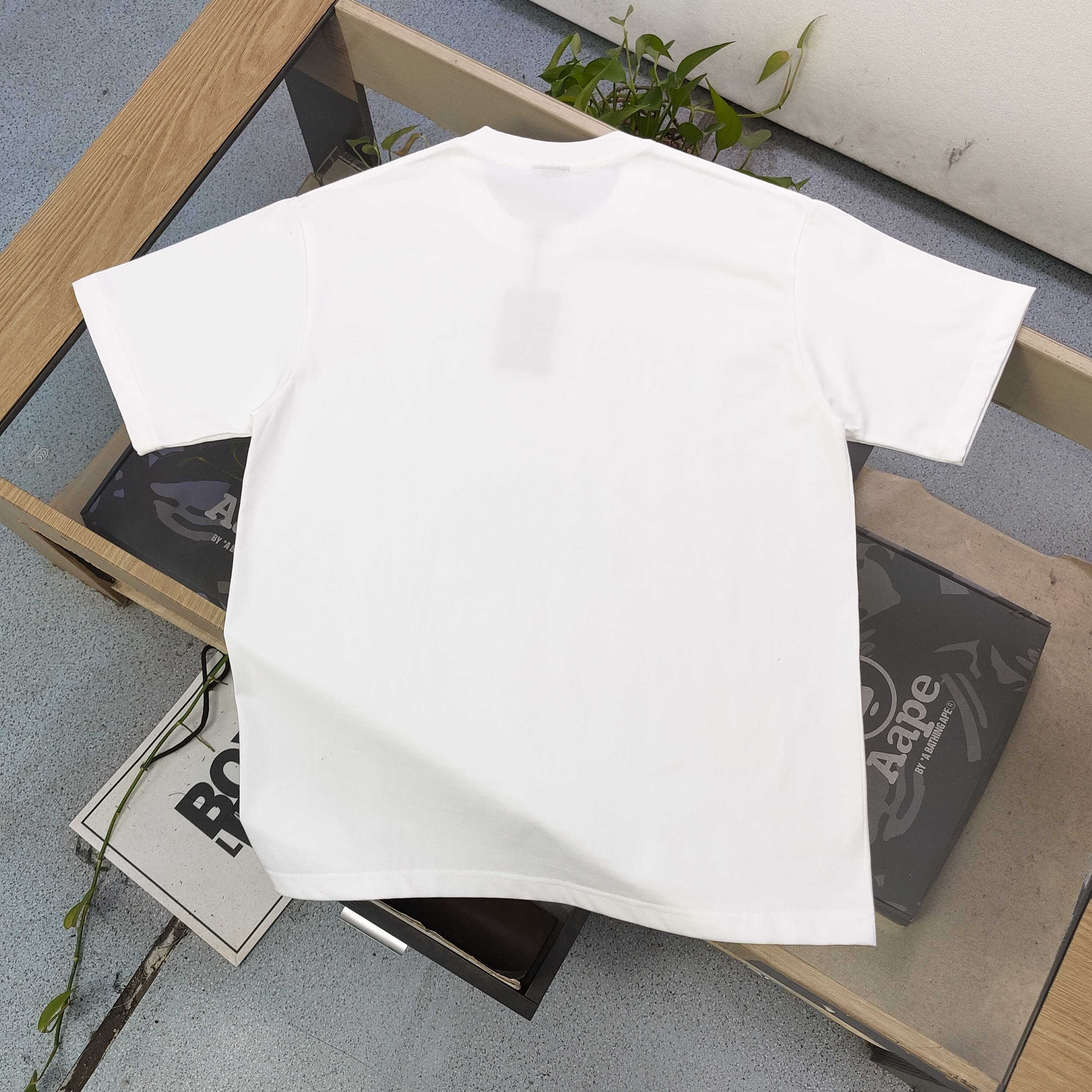 Stussy Camiseta de Manga Corta con Estampado Completo para Hombre y Mujer 3 a1743957898164 1724
