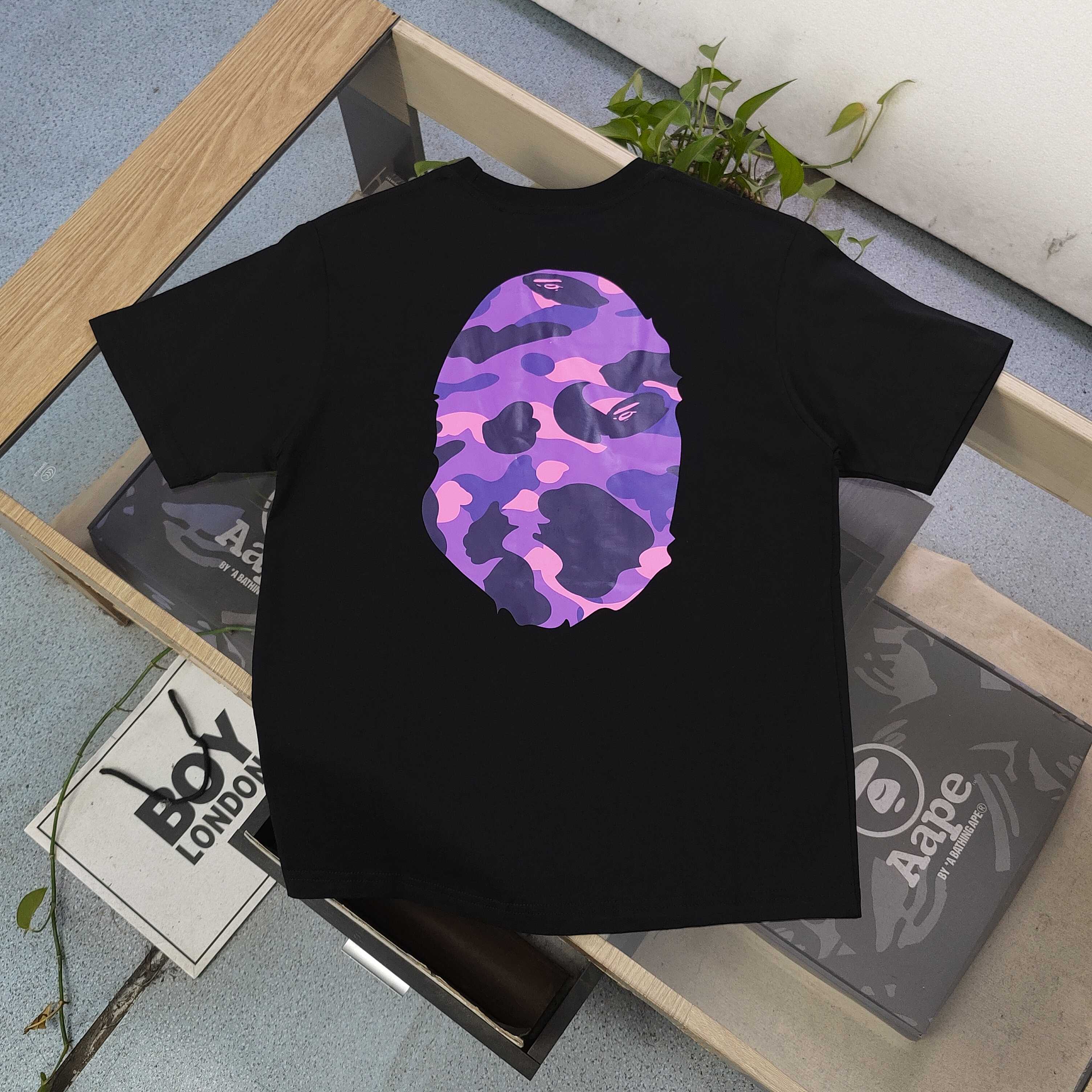 💰85
【款号:Sc727】
2025新款Bape猿人头紫迷彩图案logo印花休闲情侣短袖T恤,邂逅醒目黄棕迷彩猿人头图案,经典元素碰撞时尚火花,R标加持更显独特态度。舒适面料,亲肤透气,无论是搭配休闲短裤还是潮流长裤,都能轻松出彩。穿上它,即刻彰显个性,成为街头潮流焦点,释放属于你的独特魅力,男女同款!
颜色:黑紫 白紫
尺码:M-3XL
胸围 肩宽 衣长 袖长
M 100 44 67 21
L 104 46 69 22
XL 110 49 72 23
2XL 116 52 75 24
3XL 124 56 78 26